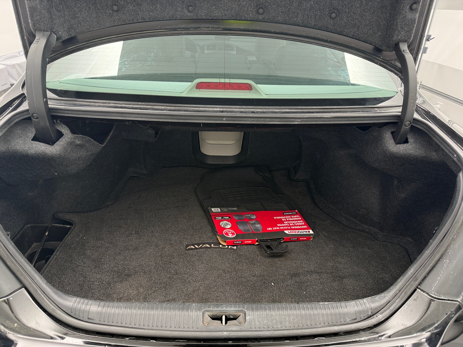 Thumbnail: 2011 Toyota Avalon - 6