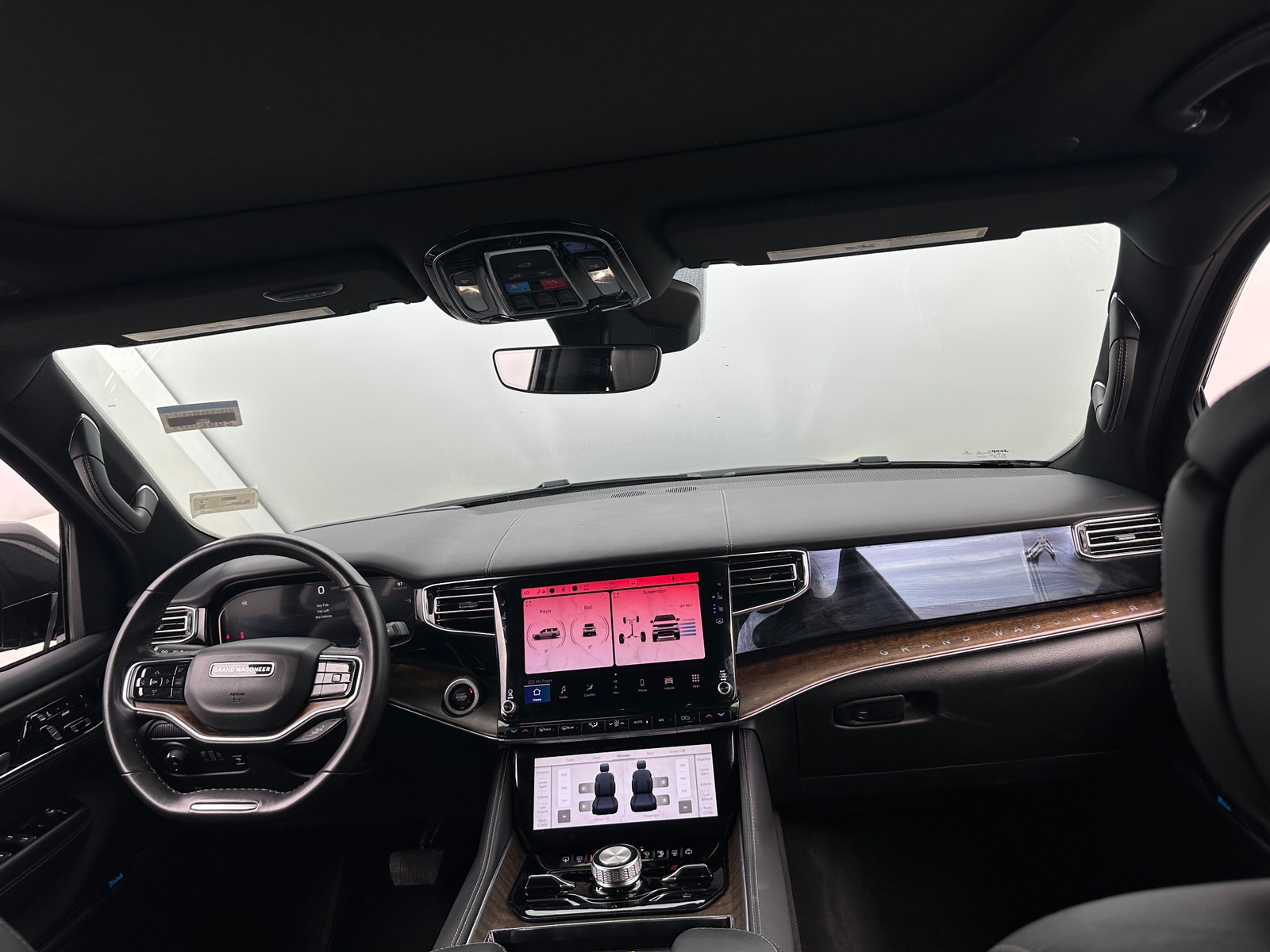 Thumbnail: 2022 Jeep Grand Wagoneer - 2