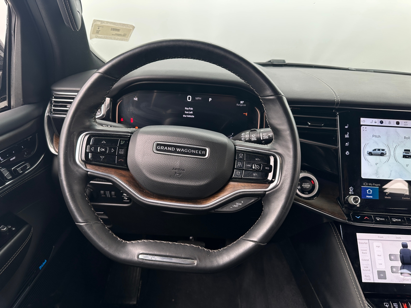 Thumbnail: 2022 Jeep Grand Wagoneer - 4