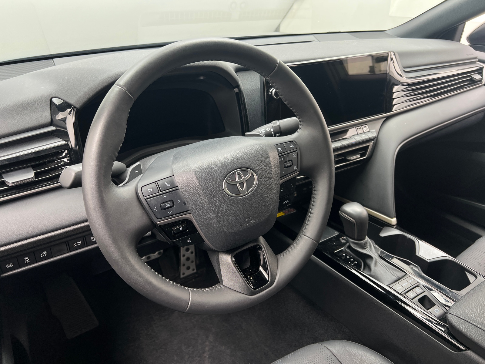 Thumbnail: 2025 Toyota Camry - 4