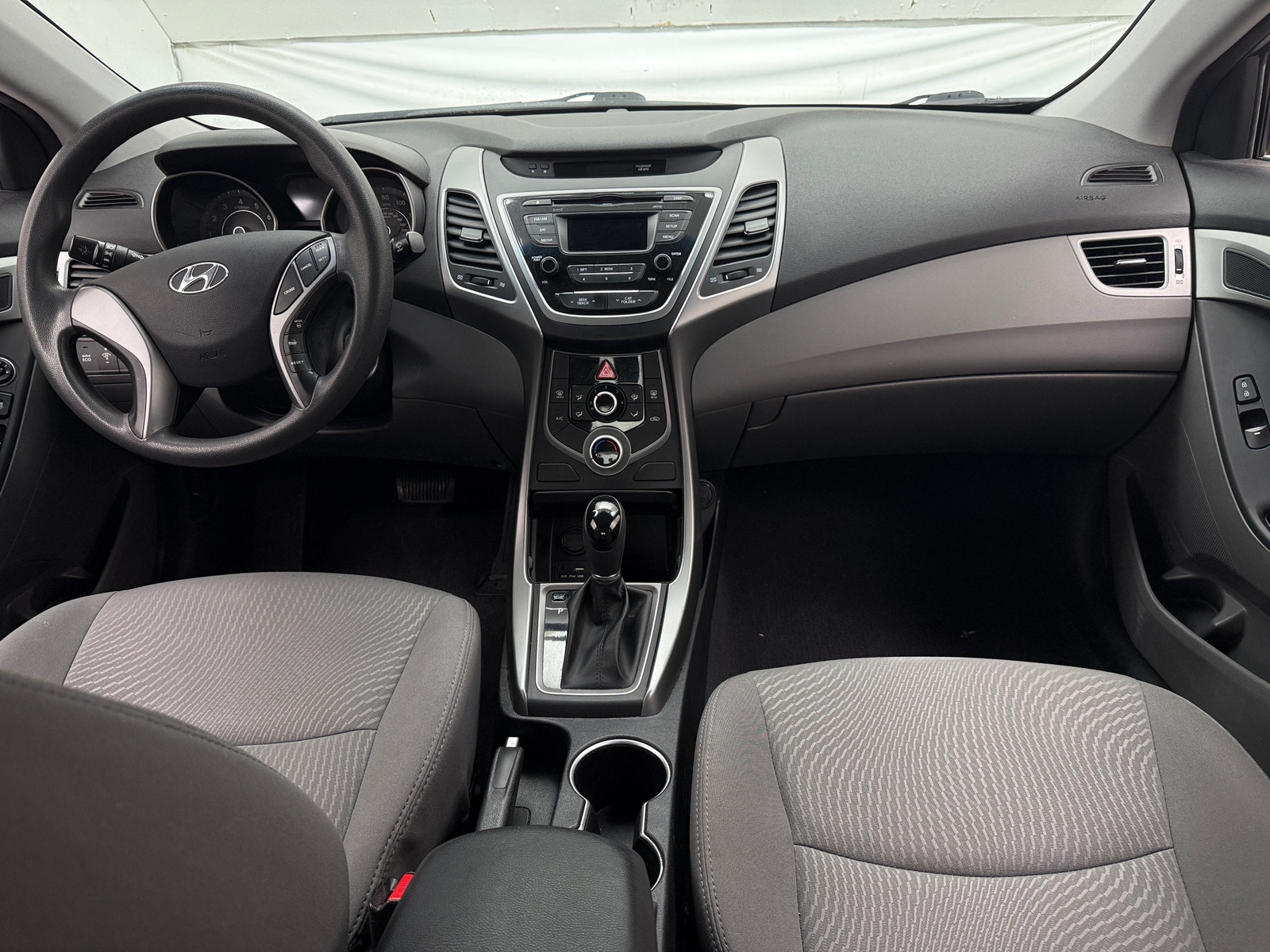 Thumbnail: 2015 Hyundai Elantra - 3