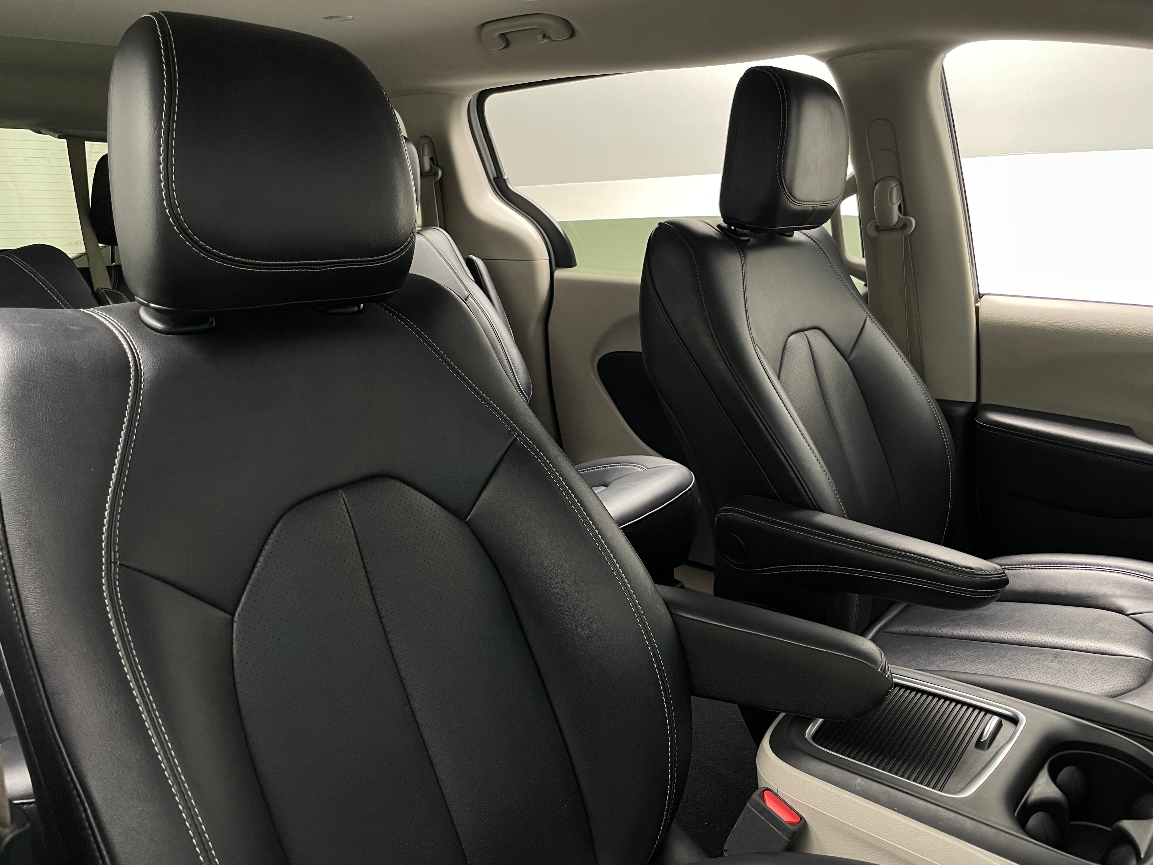 2024 Chrysler Pacifica PHEV