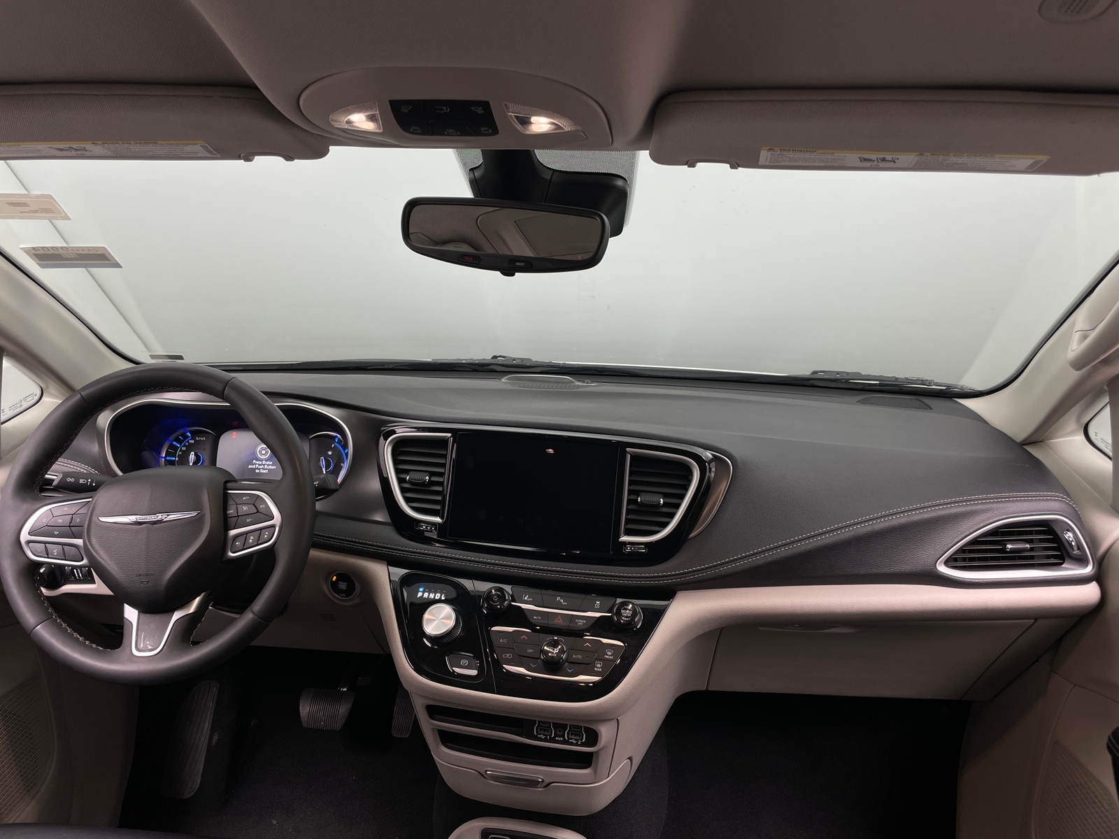 Thumbnail: 2024 Chrysler Pacifica - 2