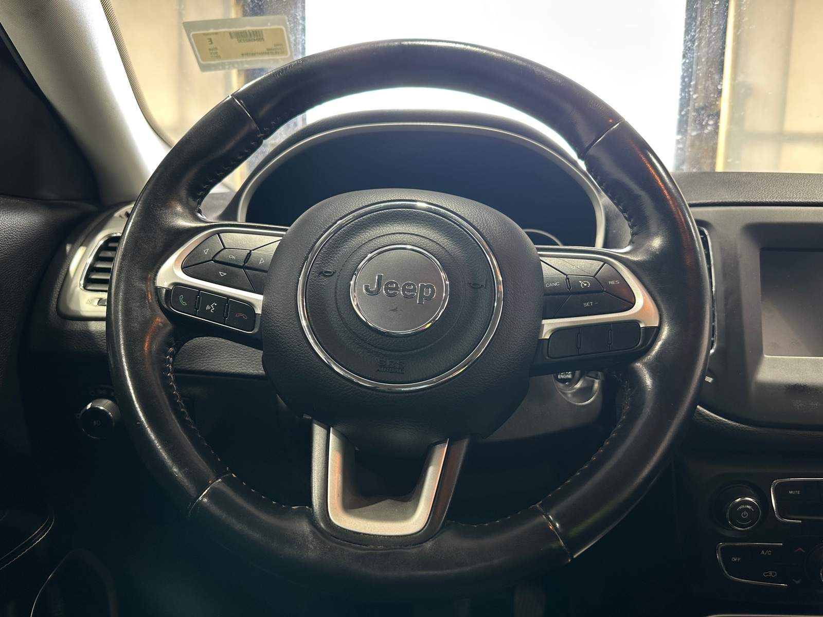 Thumbnail: 2017 Jeep Compass - 5