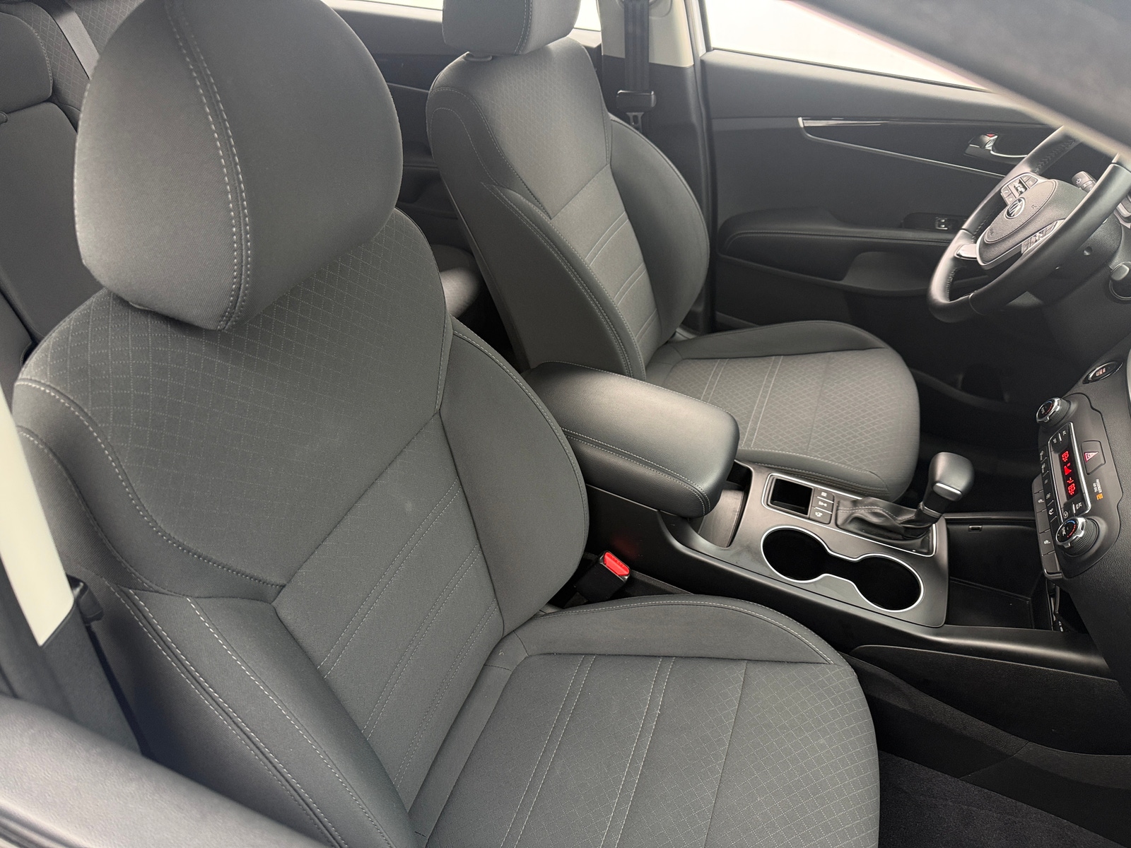 Thumbnail: 2020 Kia Sorento - 2