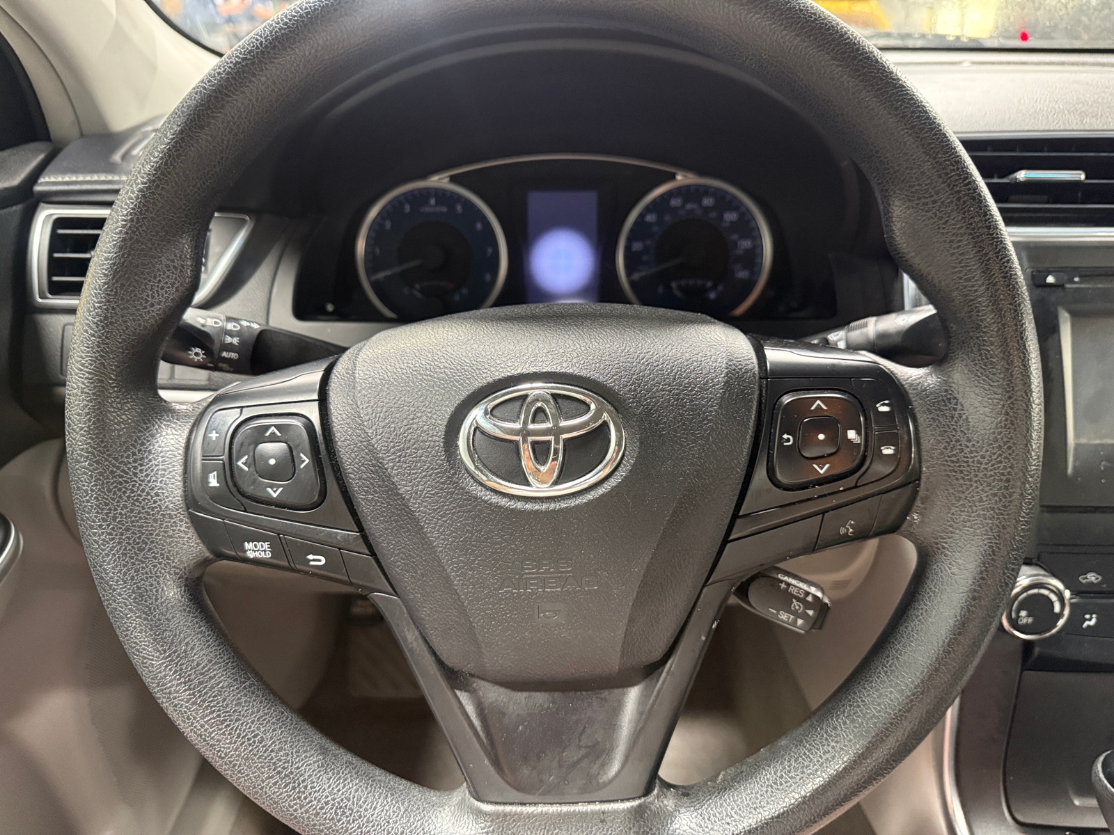 Thumbnail: 2017 Toyota Camry - 5