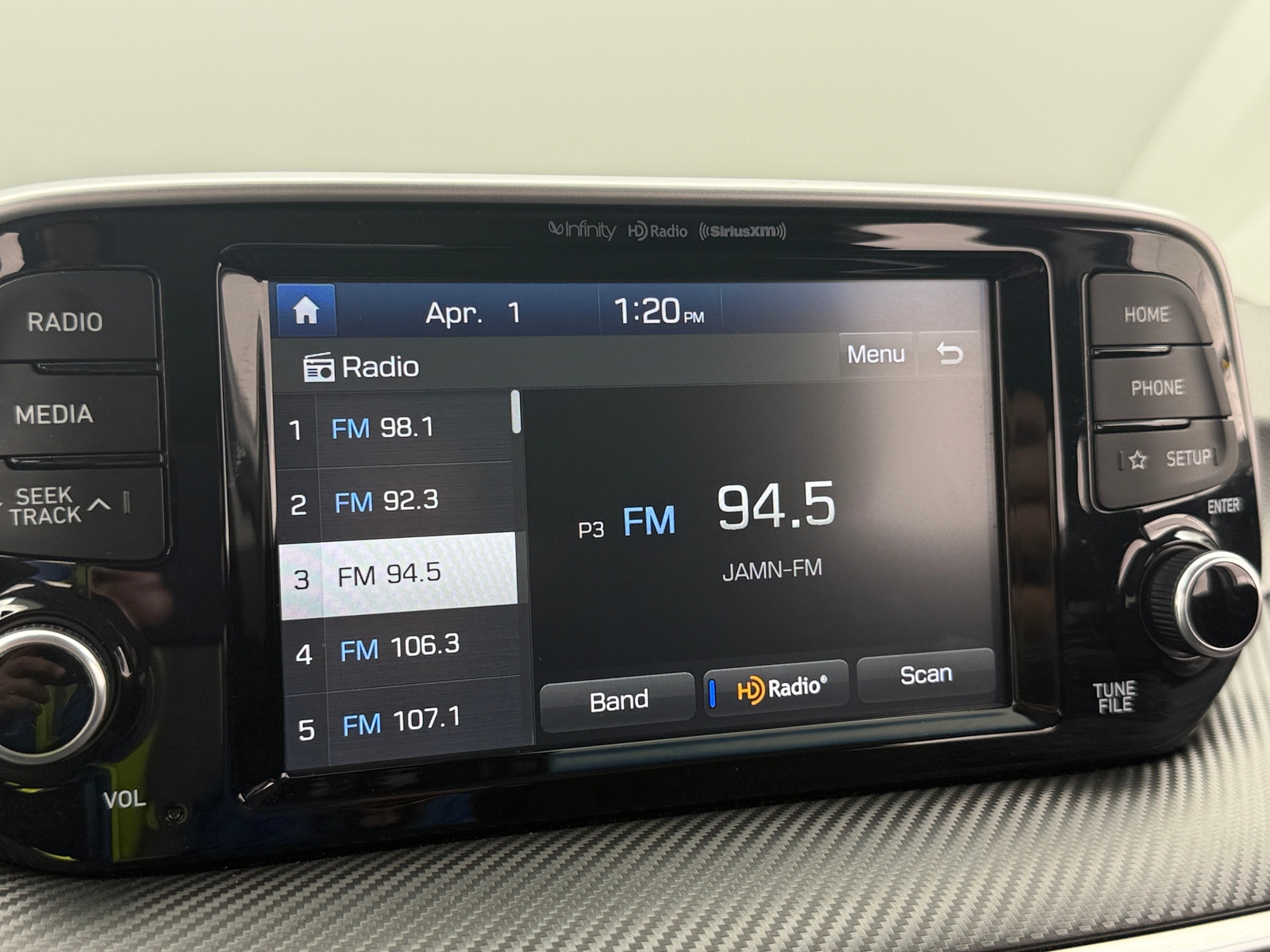 Thumbnail: 2019 Hyundai Tucson - 4