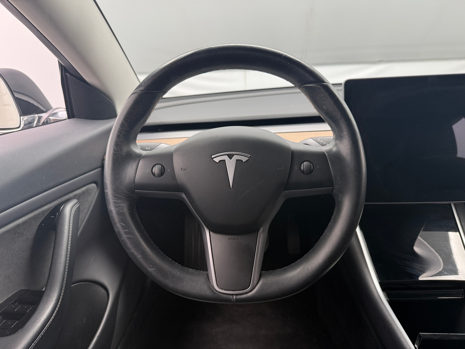 Thumbnail: 2019 Tesla Model 3 - 4