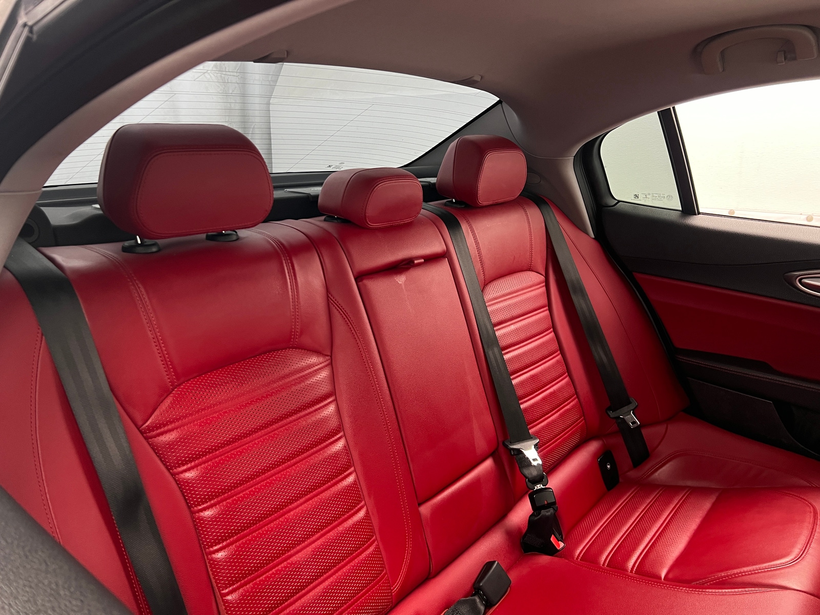 Thumbnail: 2019 Alfa Romeo Giulia - 5