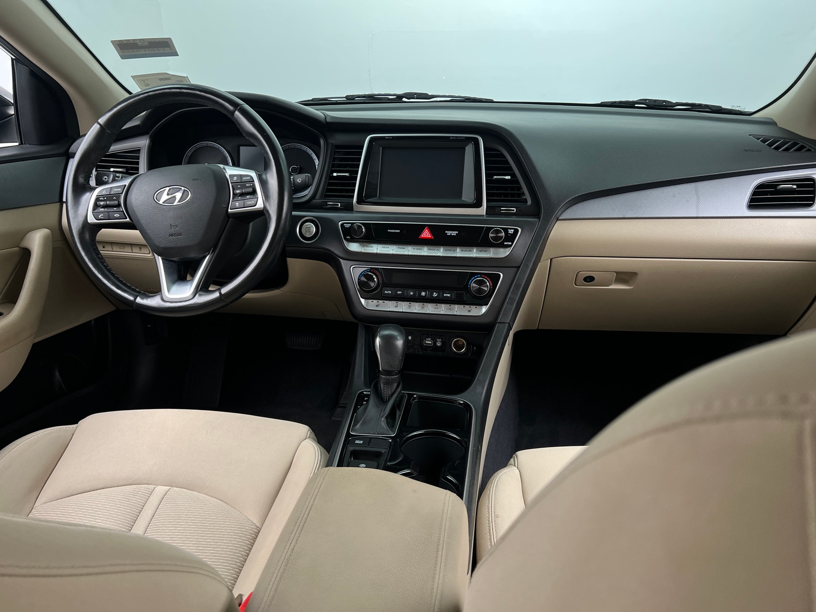 Thumbnail: 2019 Hyundai Sonata - 3