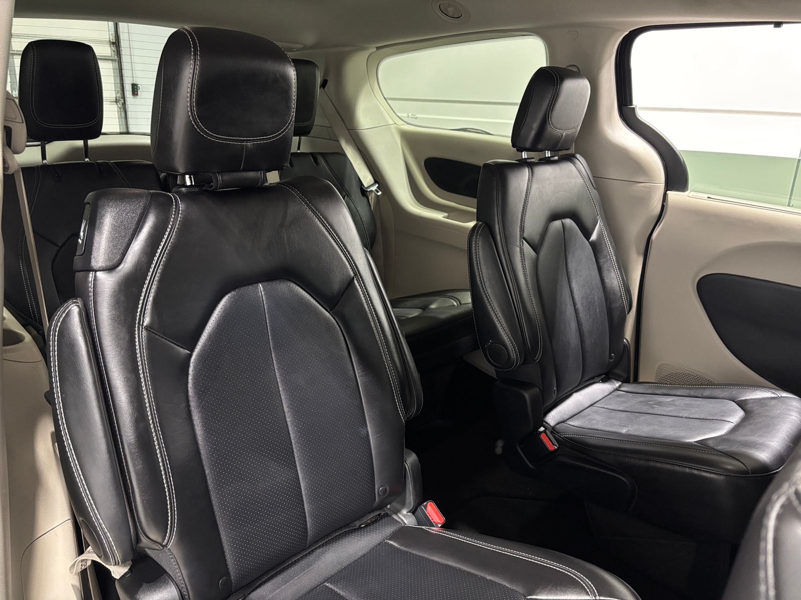 Thumbnail: 2024 Chrysler Pacifica - 5