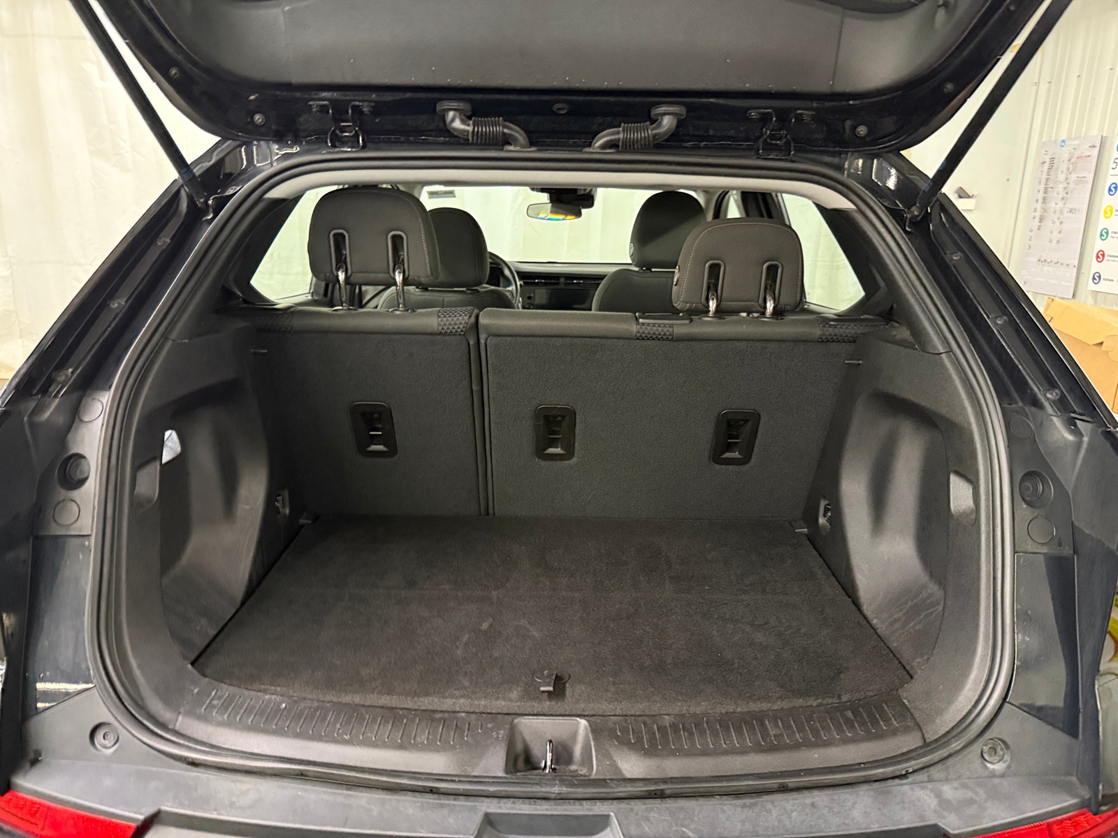 Thumbnail: 2023 Chevrolet Bolt EUV - 7