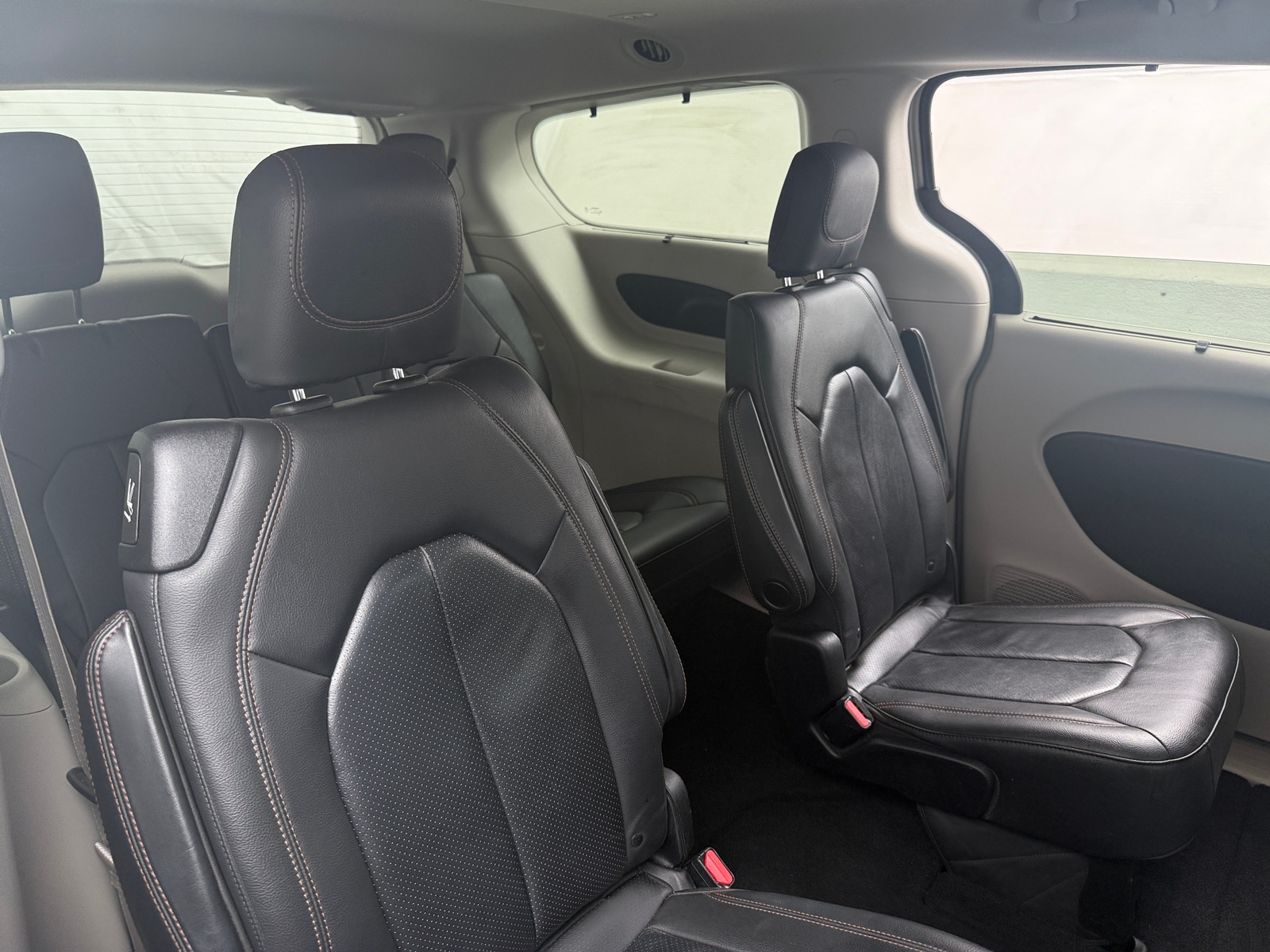 Thumbnail: 2020 Chrysler Pacifica - 5