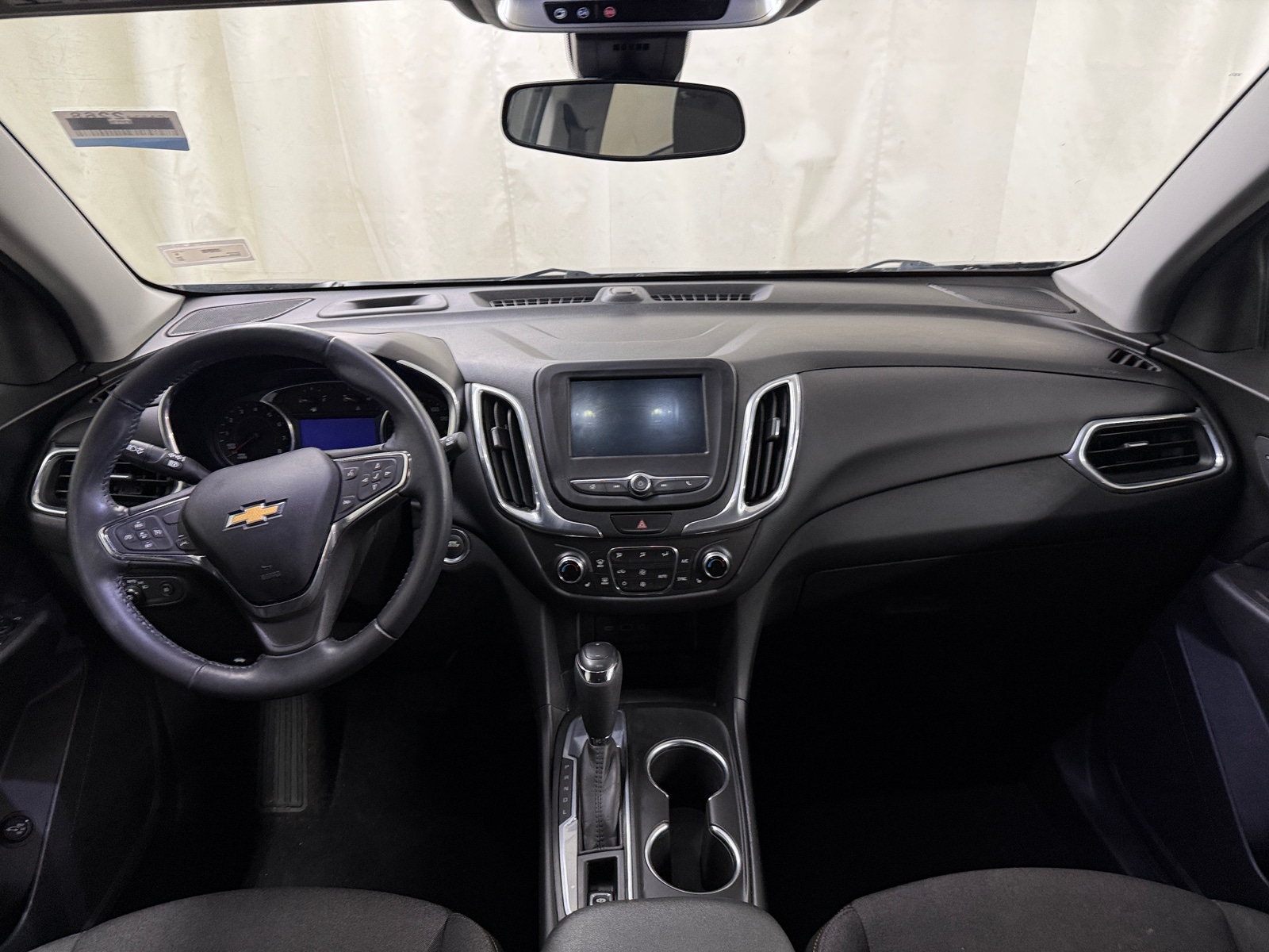 Thumbnail: 2021 Chevrolet Equinox - 3