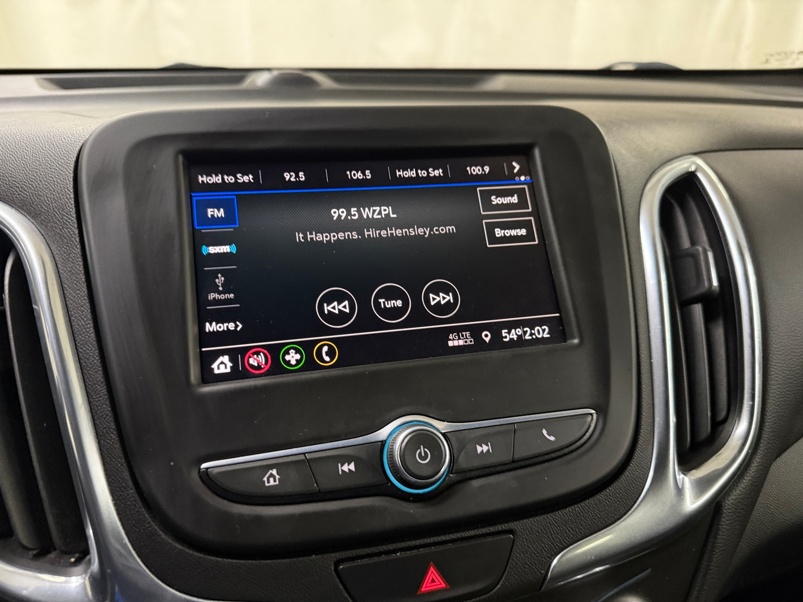 Thumbnail: 2021 Chevrolet Equinox - 4