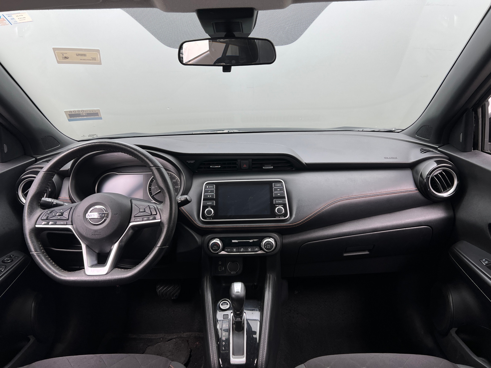 Thumbnail: 2020 Nissan Kicks - 3