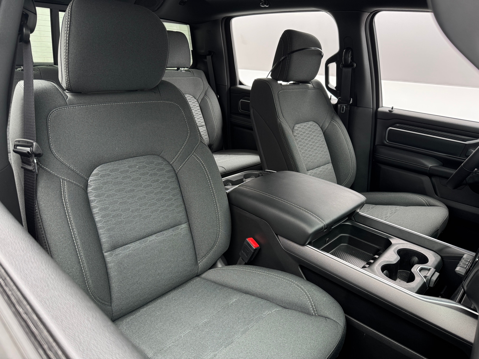 Thumbnail: 2025 RAM 1500 - 2