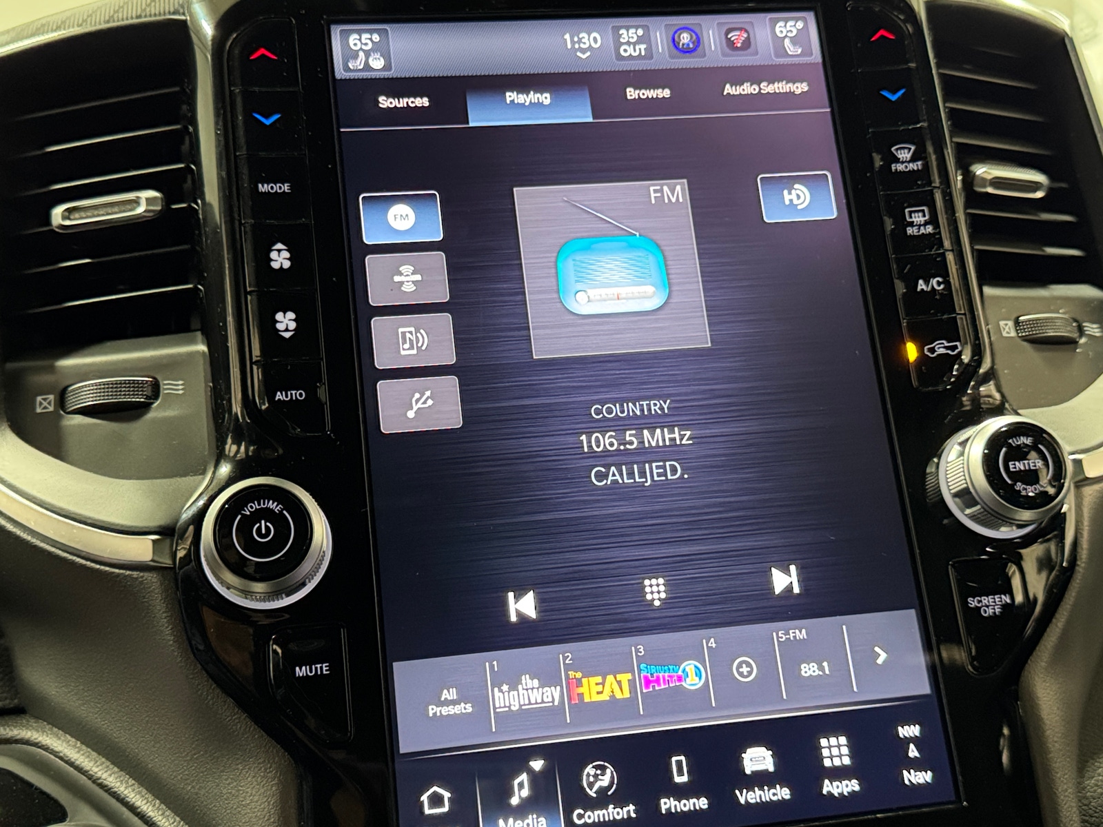 Thumbnail: 2025 RAM 1500 - 4