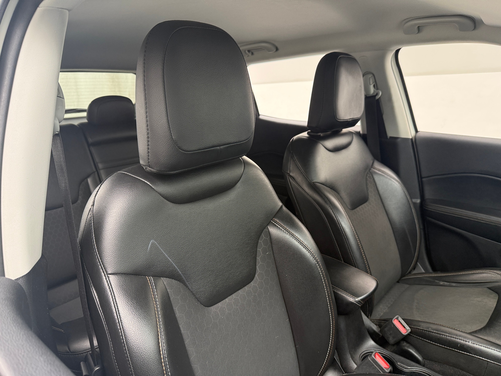 Thumbnail: 2019 Jeep Compass - 2