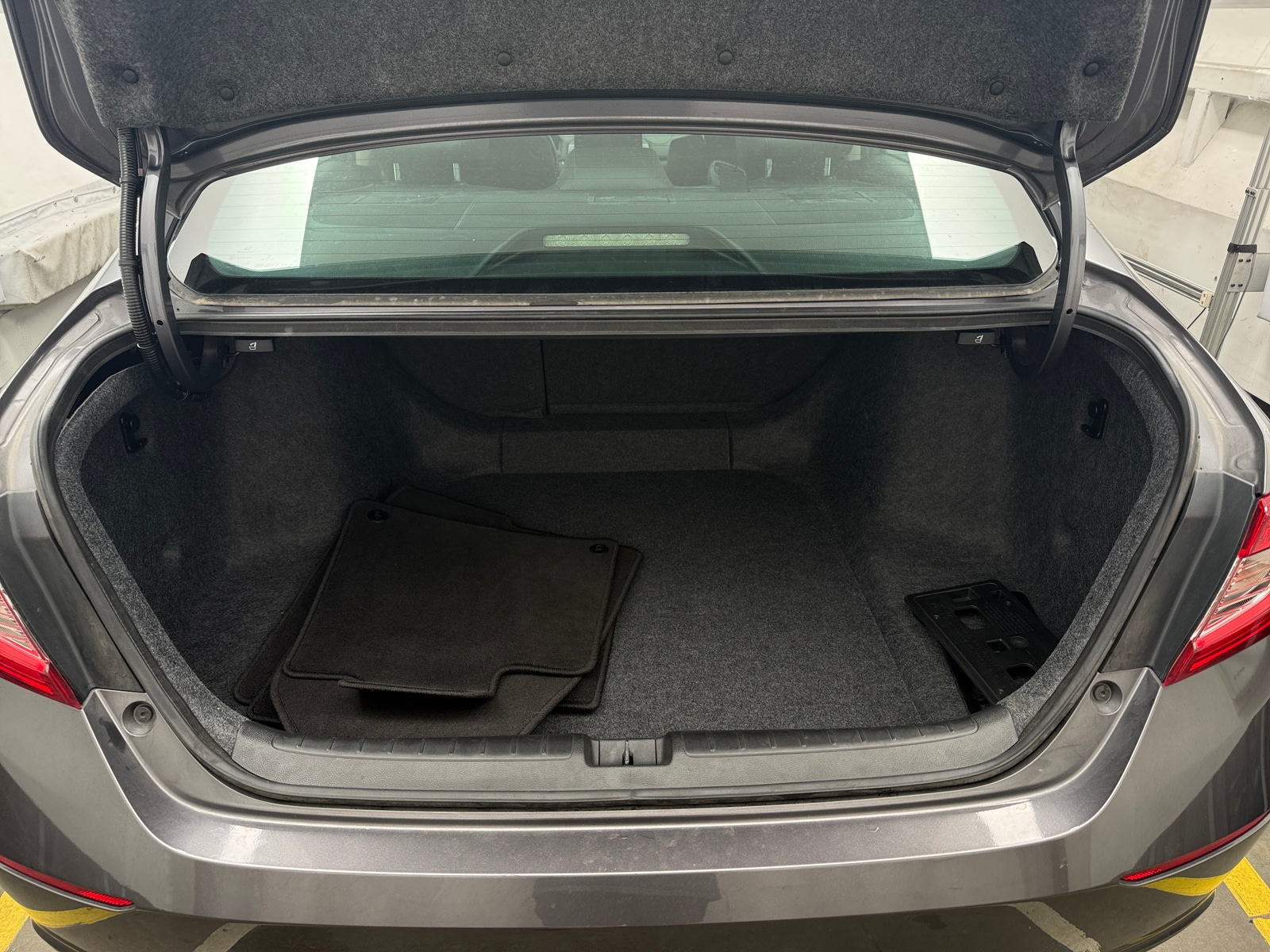 Thumbnail: 2019 Honda Accord - 6