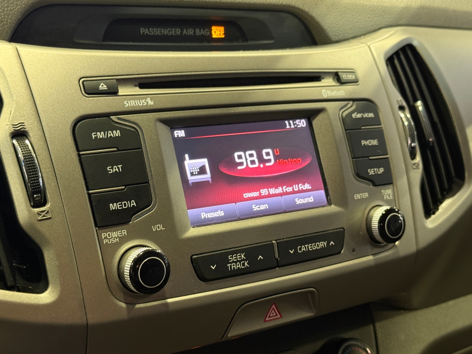 Thumbnail: 2015 Kia Sportage - 4