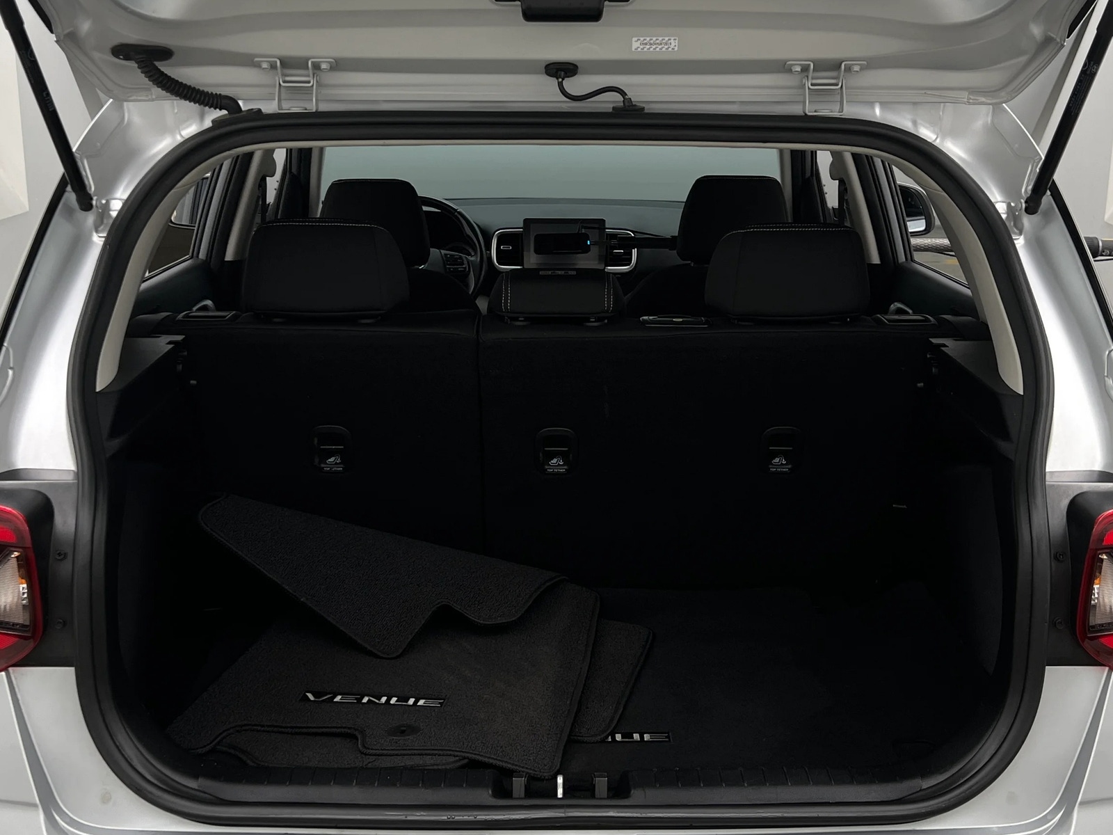 Thumbnail: 2021 Hyundai Venue - 7