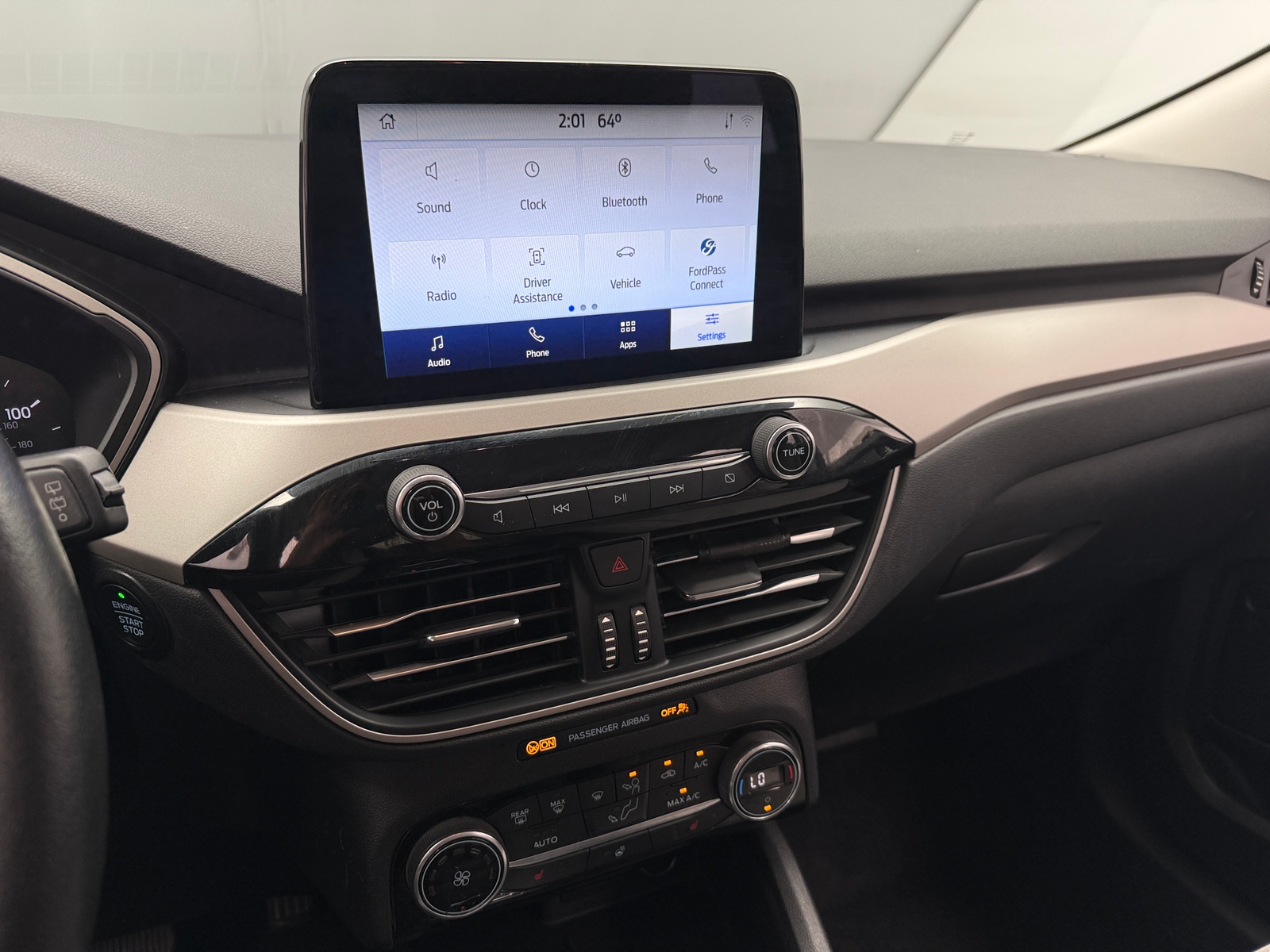 Thumbnail: 2021 Ford Escape - 4