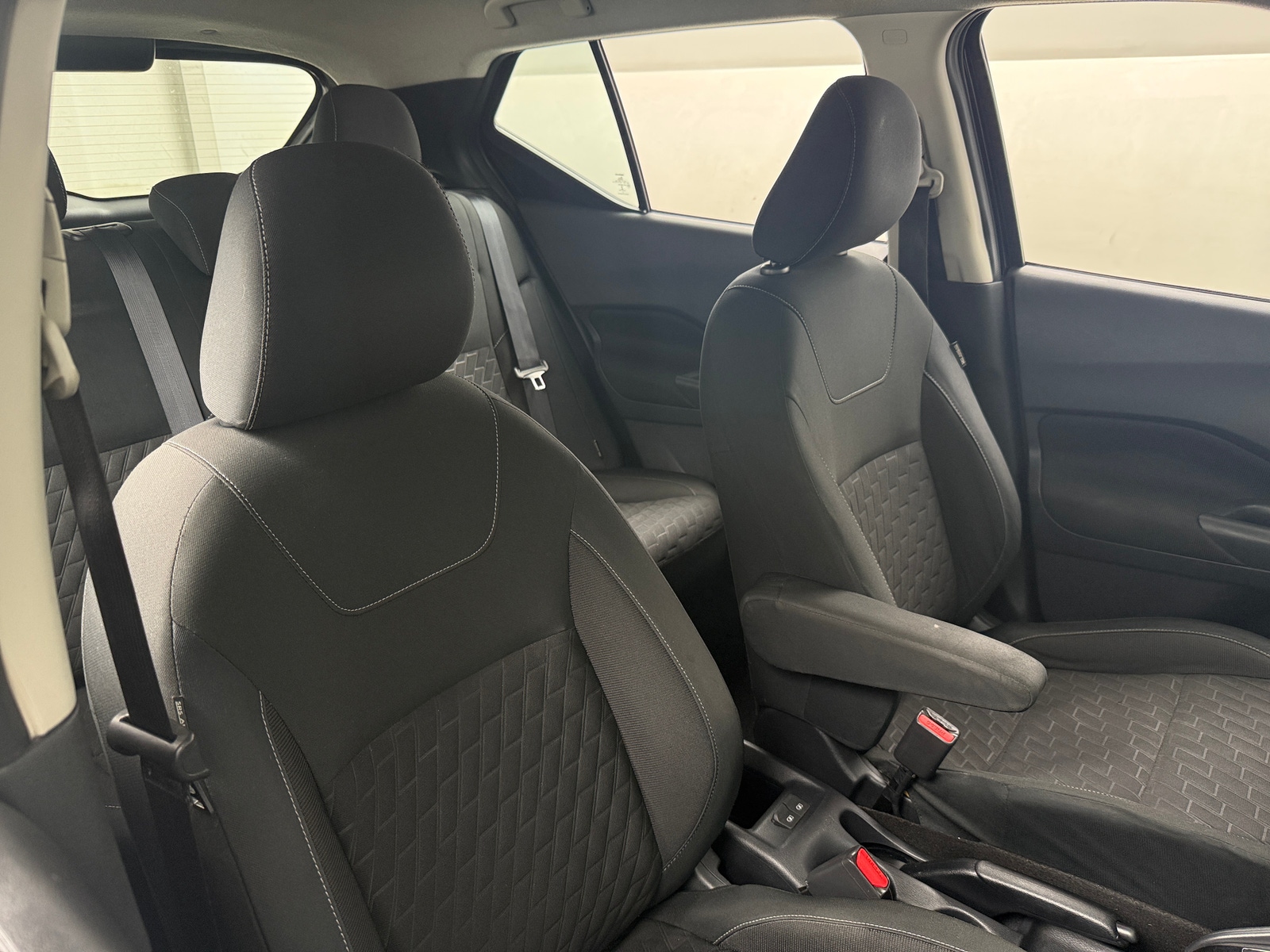 Thumbnail: 2021 Nissan Kicks - 2