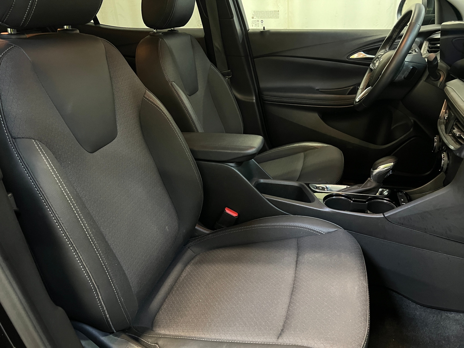 Thumbnail: 2025 Buick Encore GX - 2