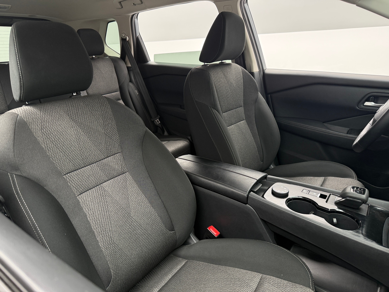 Thumbnail: 2025 Nissan Rogue - 2