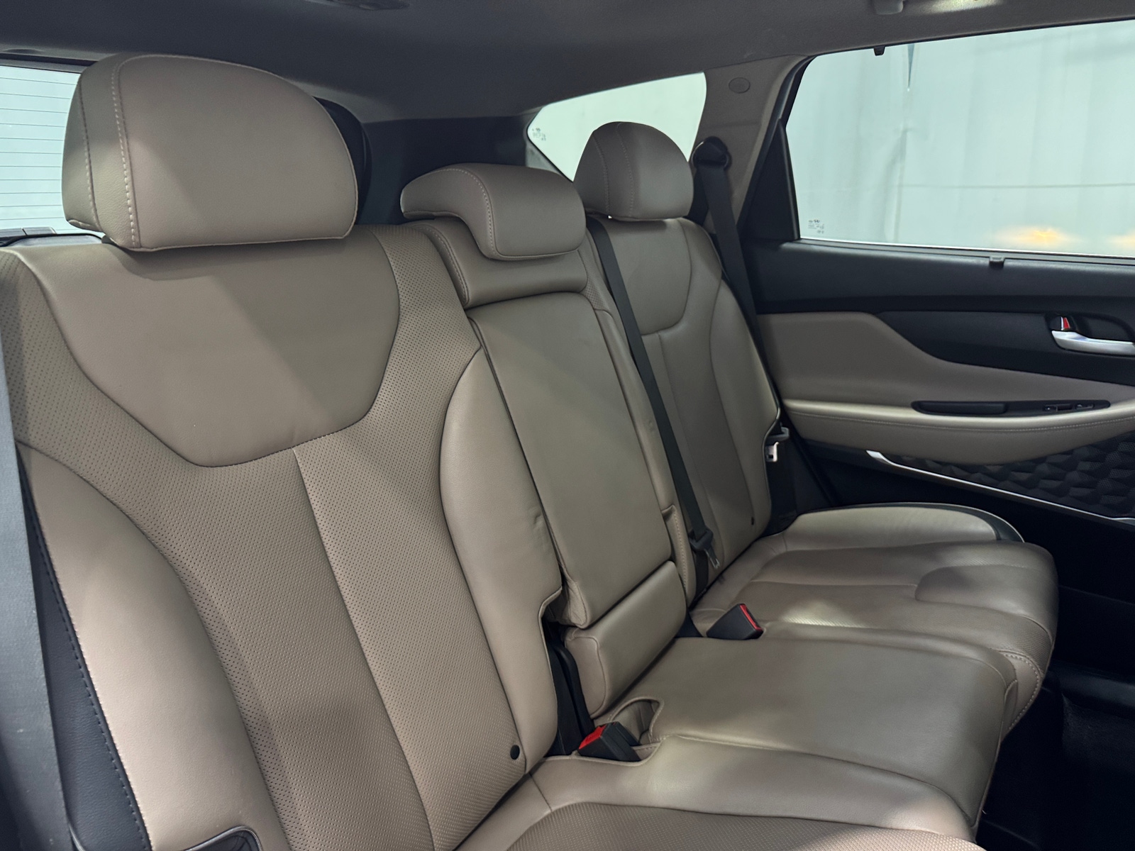 Thumbnail: 2023 Hyundai Santa Fe - 5