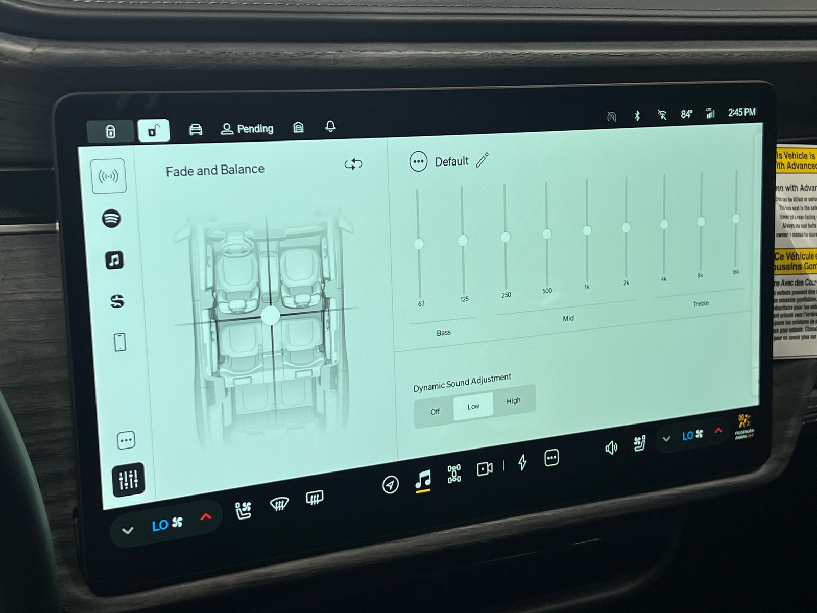 Thumbnail: 2026 Rivian R1S - 3