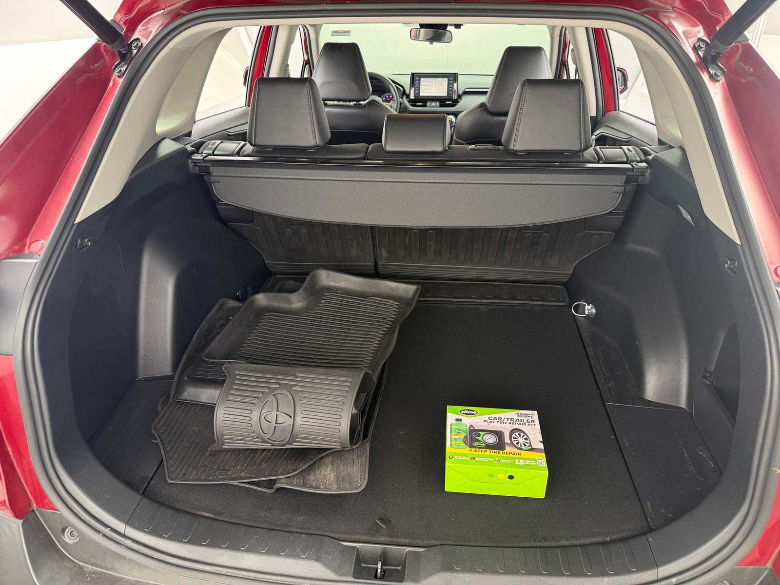 Thumbnail: 2019 Toyota RAV4 - 6