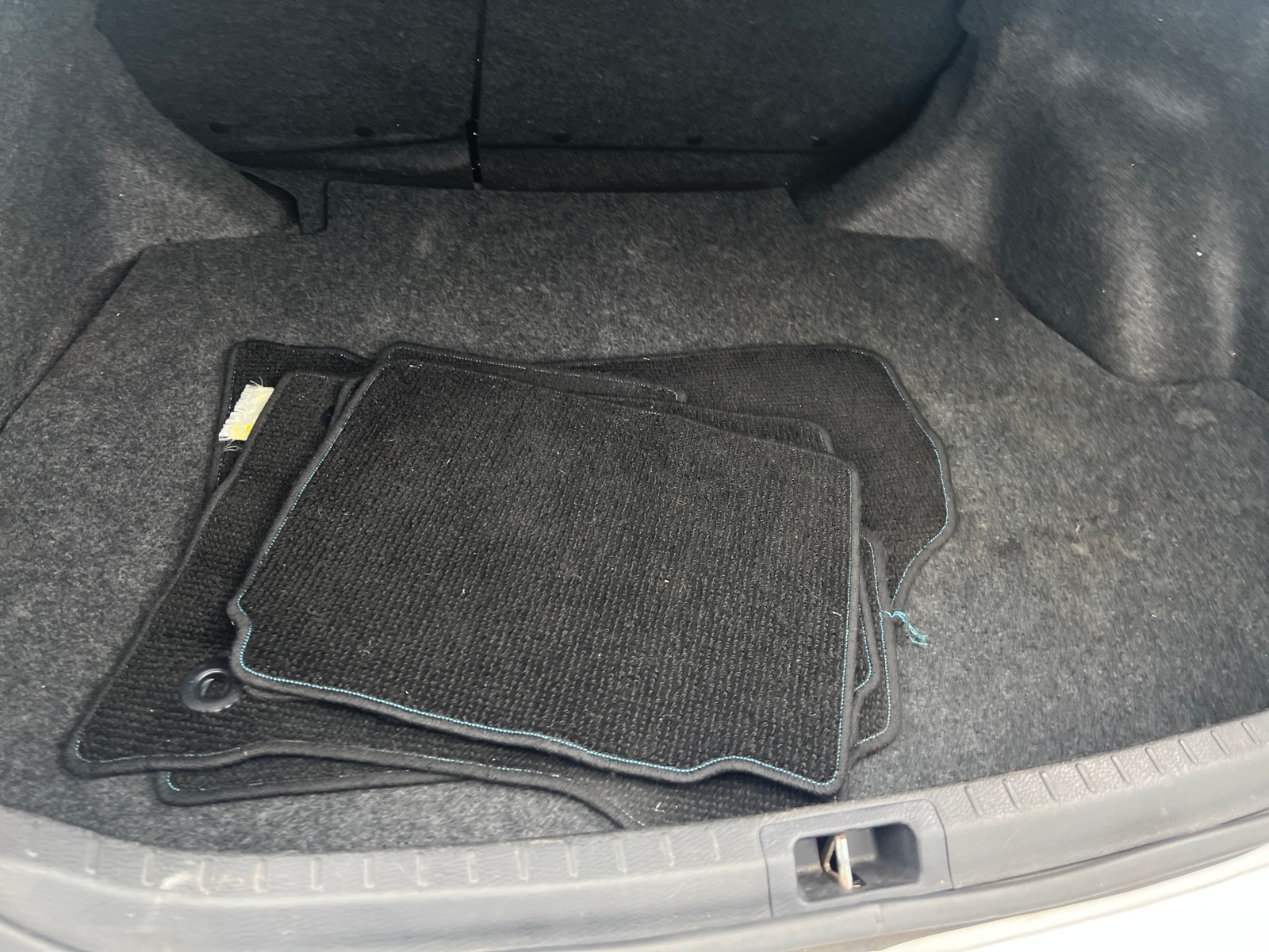 Thumbnail: 2014 Toyota Corolla - 7