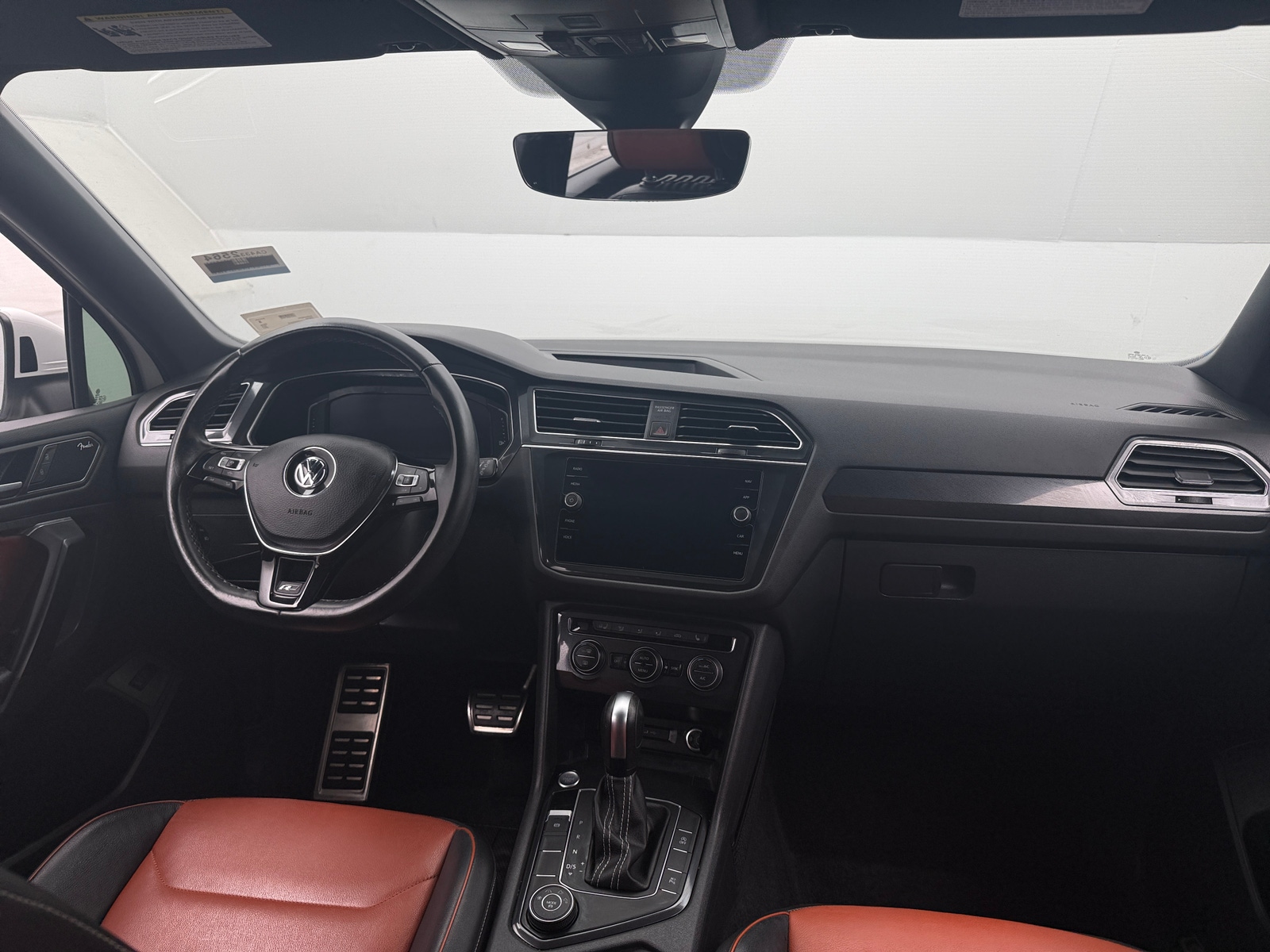 Thumbnail: 2021 Volkswagen Tiguan - 3