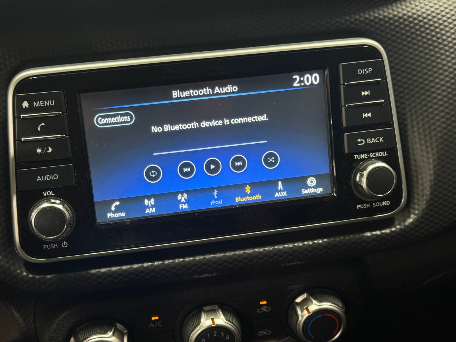 Thumbnail: 2022 Nissan Kicks - 4