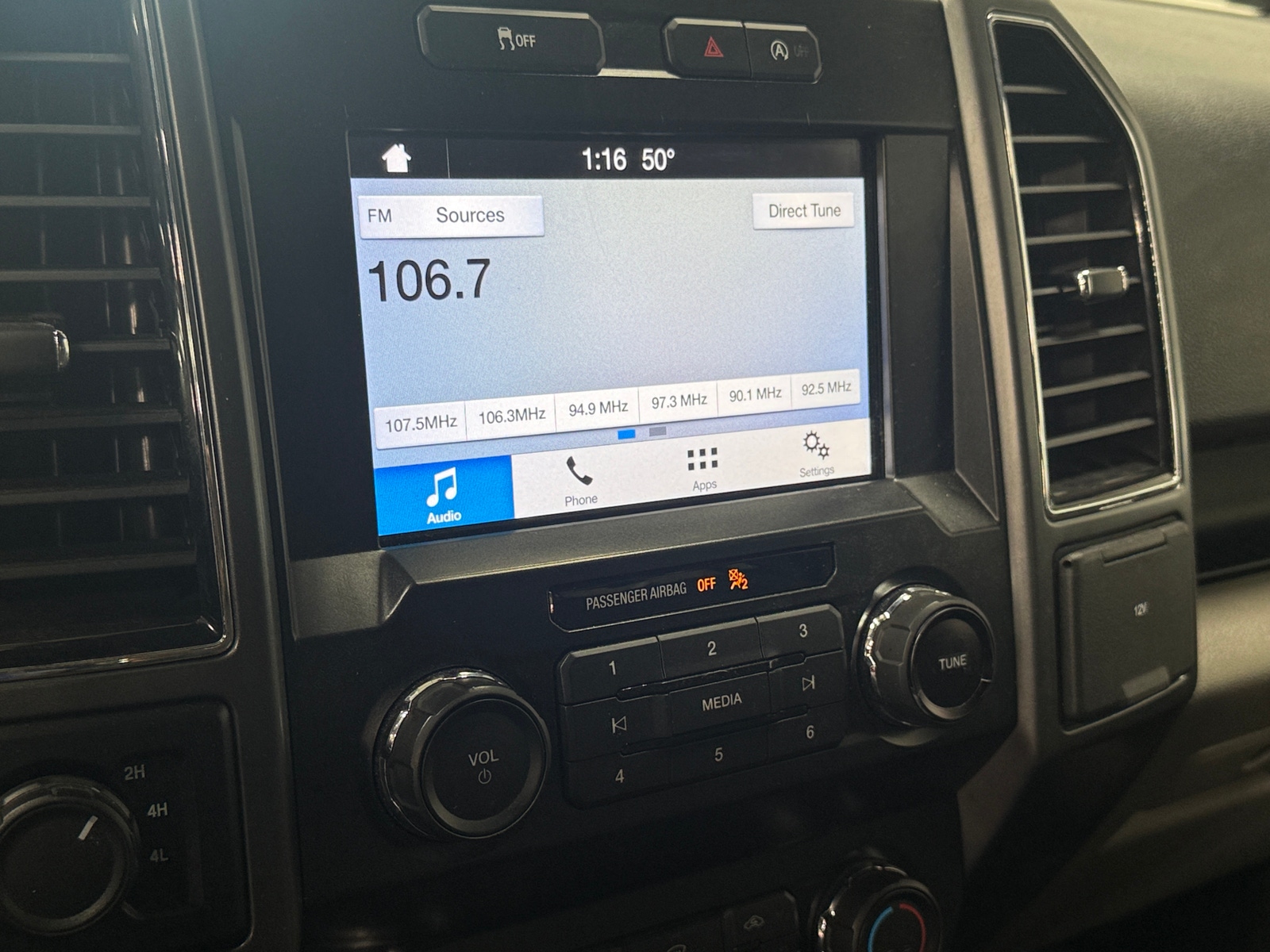 Thumbnail: 2019 Ford Econoline - 4