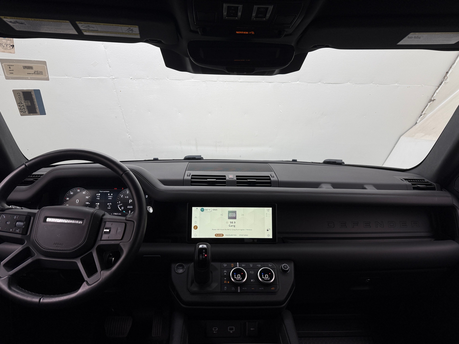 Thumbnail: 2023 Land Rover Defender - 2