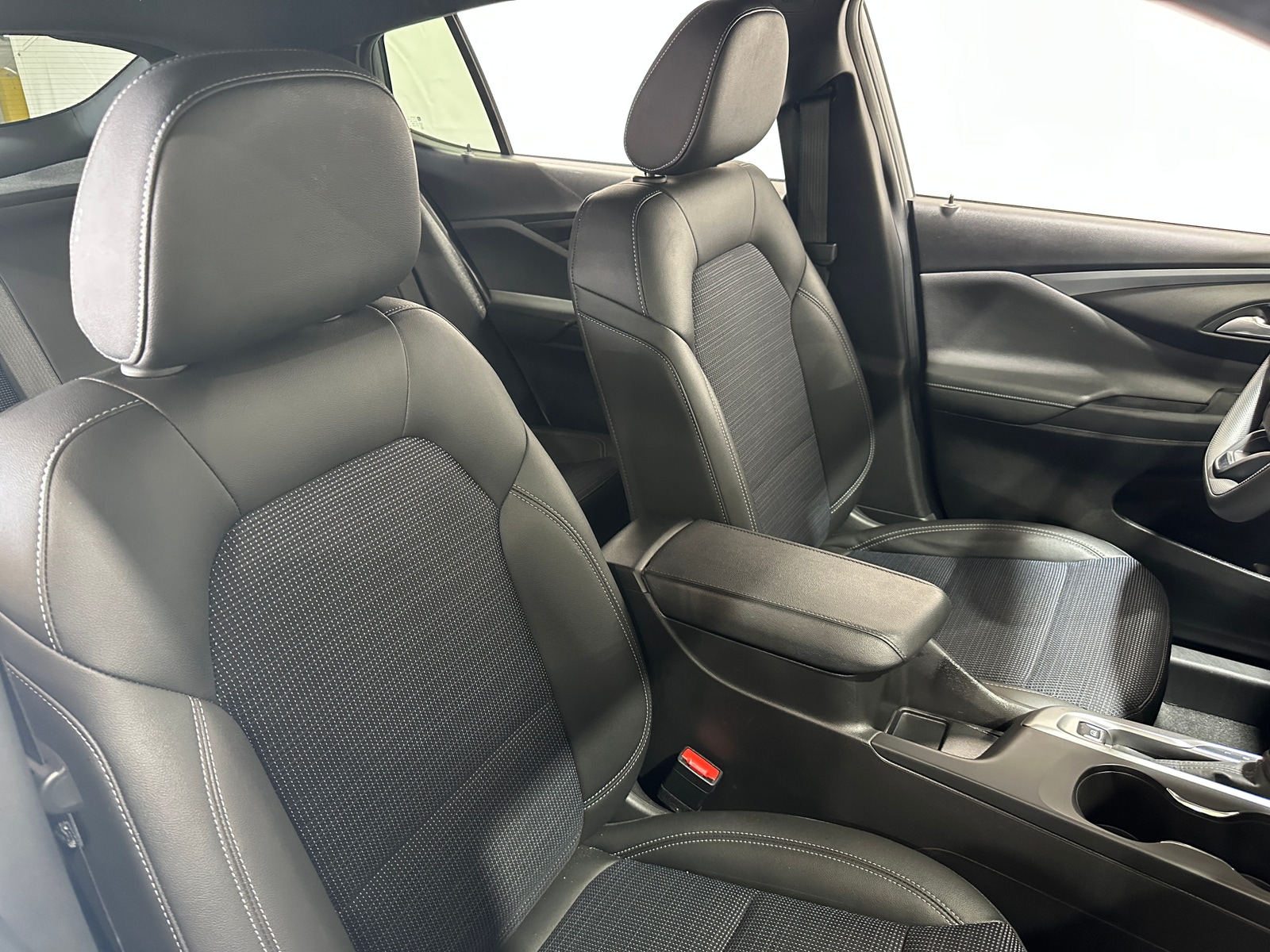 Thumbnail: 2025 Buick Envista - 2