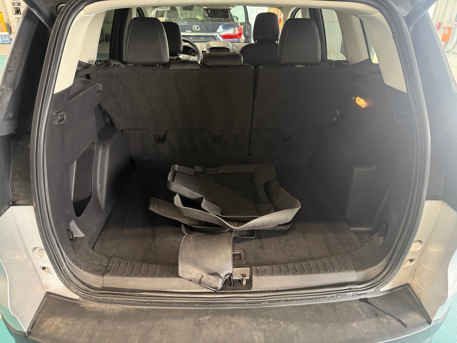 Thumbnail: 2019 Ford Escape - 6