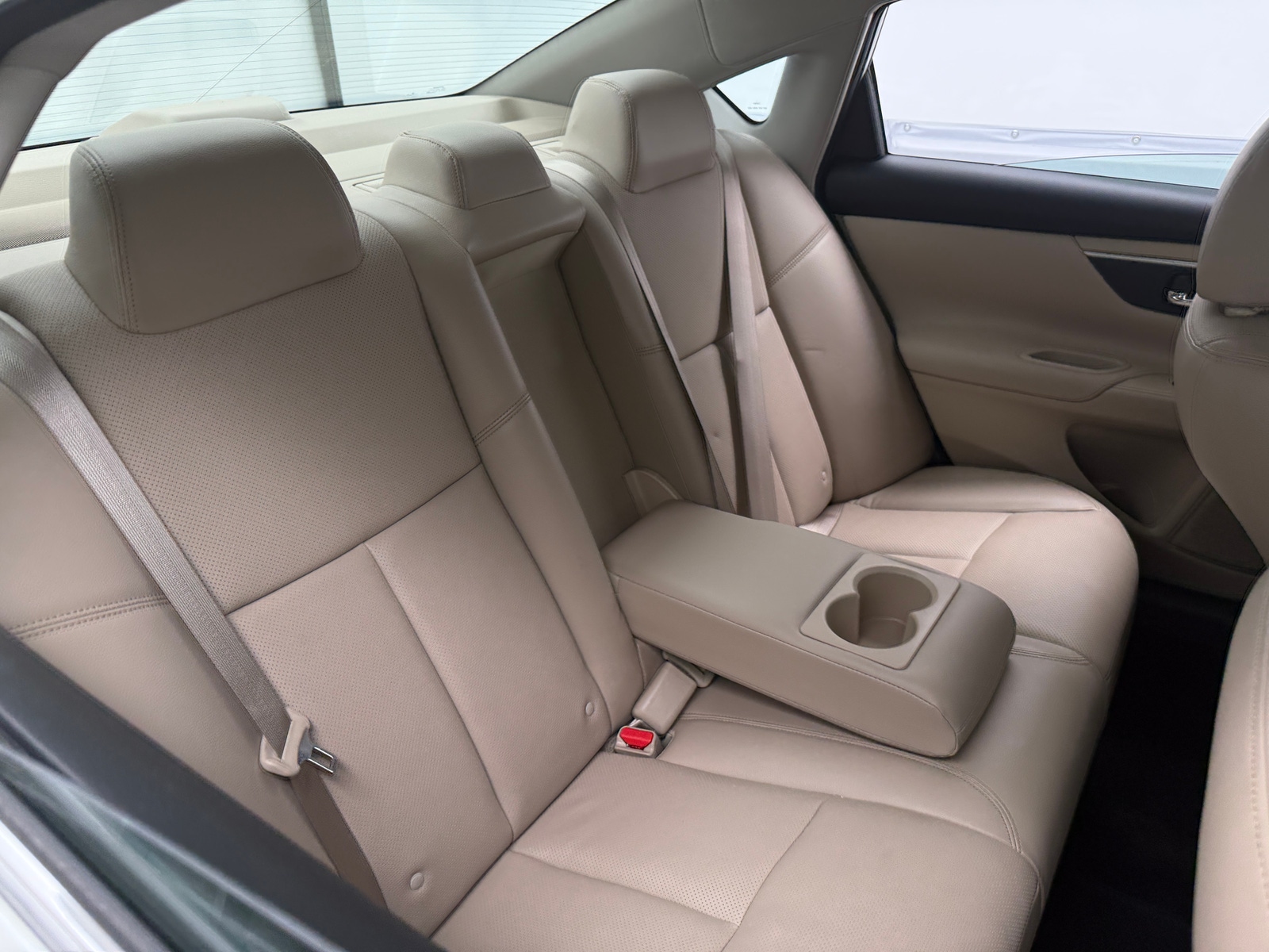 Thumbnail: 2017 Nissan Altima - 5