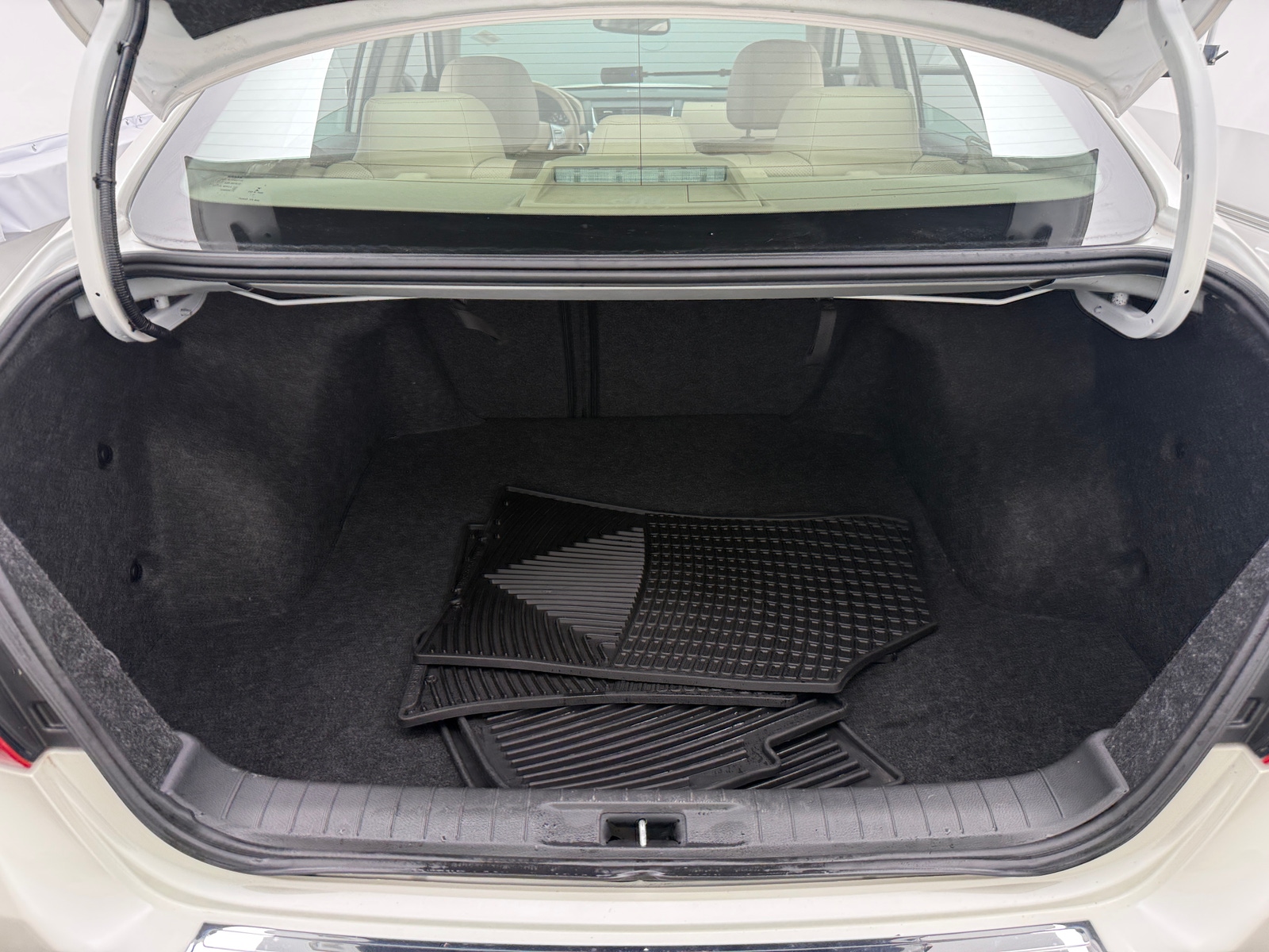 Thumbnail: 2017 Nissan Altima - 6