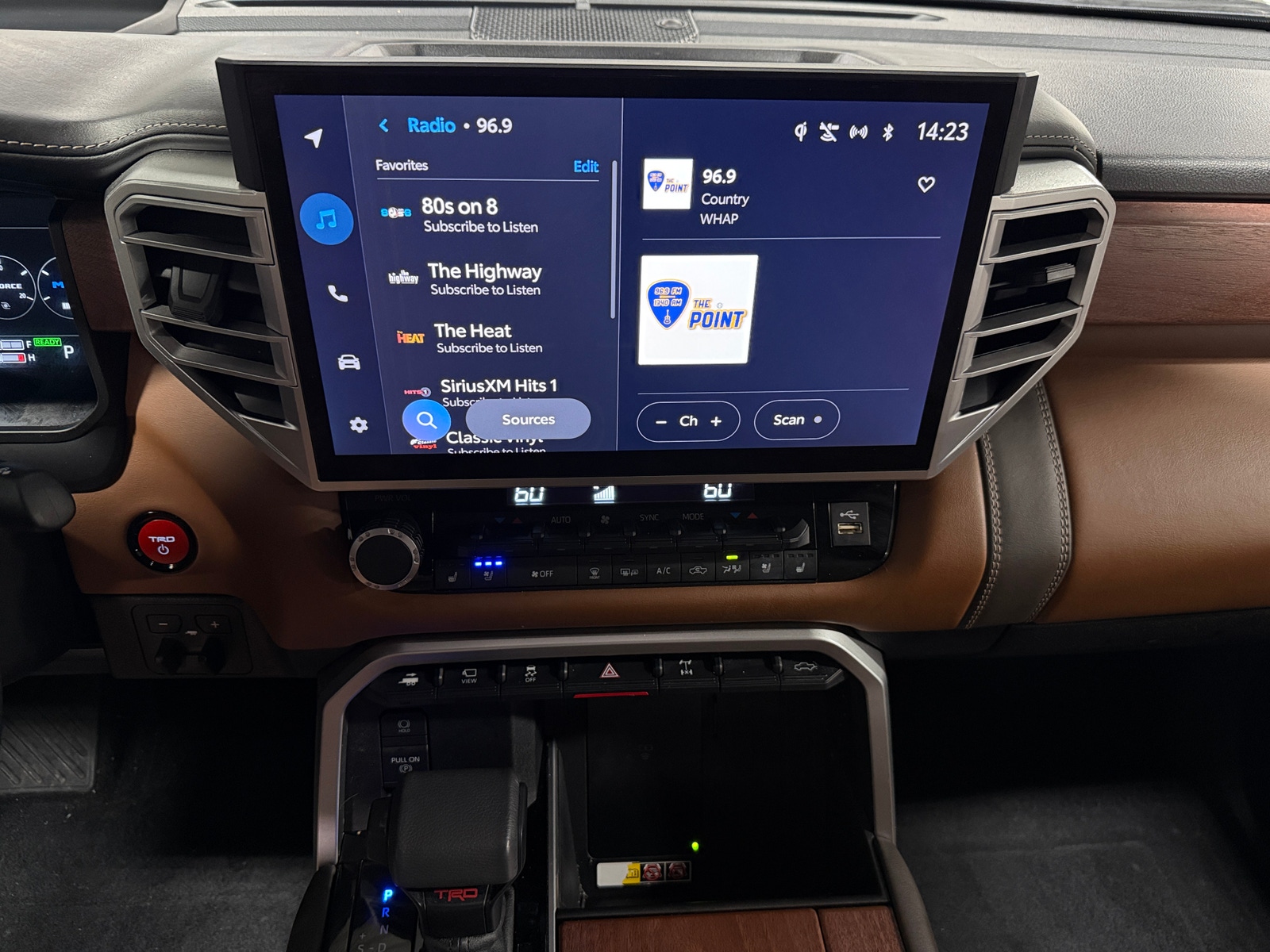 Thumbnail: 2025 Toyota Tundra - 3