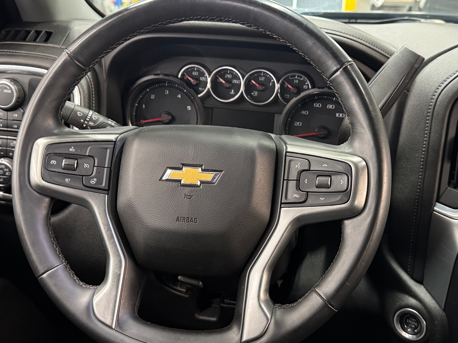 Thumbnail: 2023 Chevrolet Silverado 2500 - 4