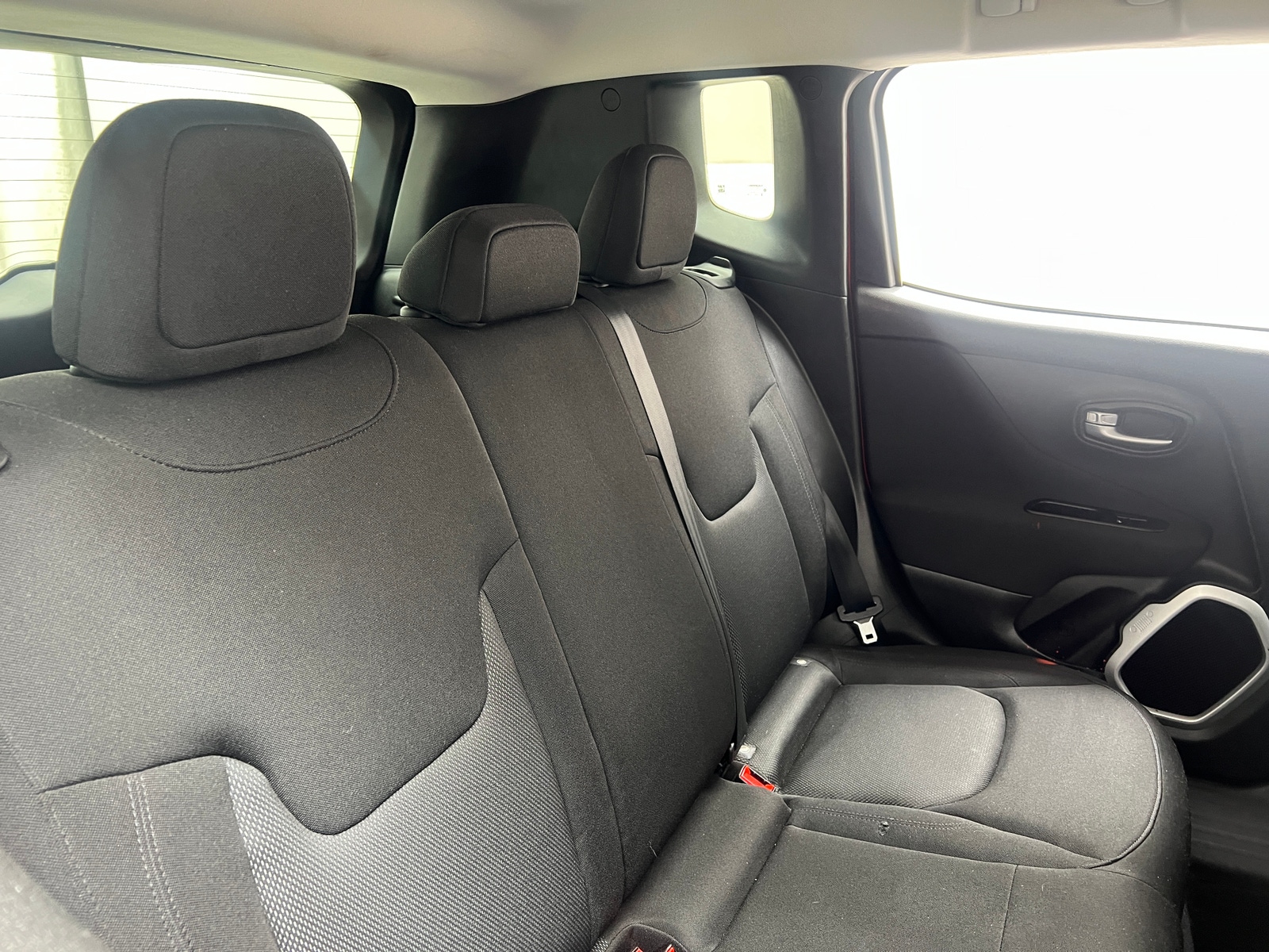 Thumbnail: 2018 Jeep Renegade - 6