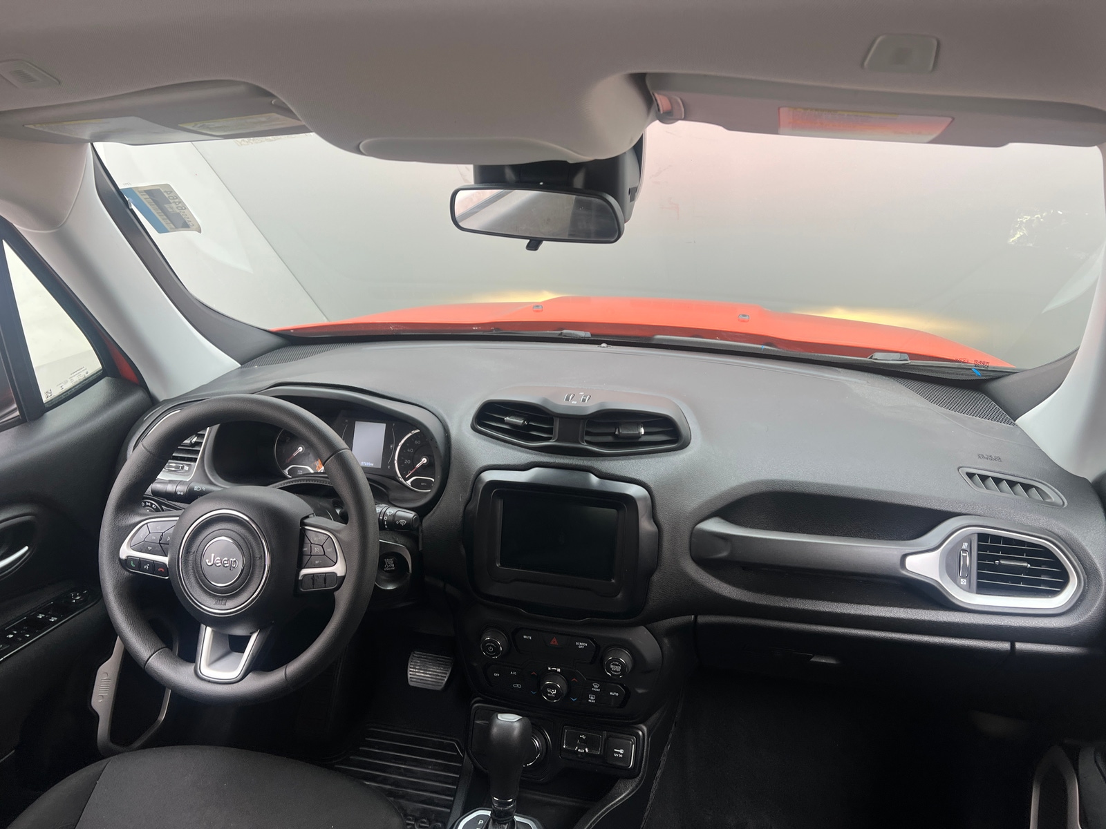 Thumbnail: 2018 Jeep Renegade - 3