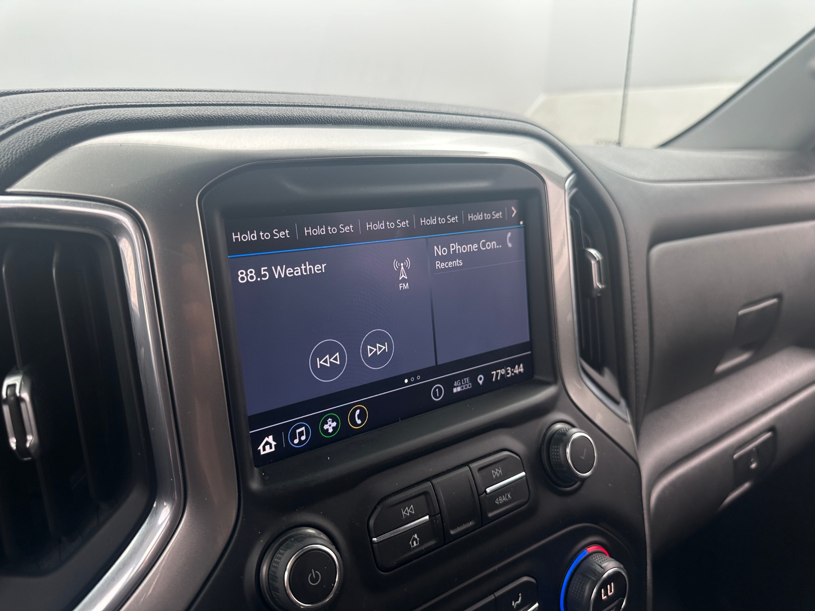 Thumbnail: 2021 Chevrolet Silverado 1500 - 4