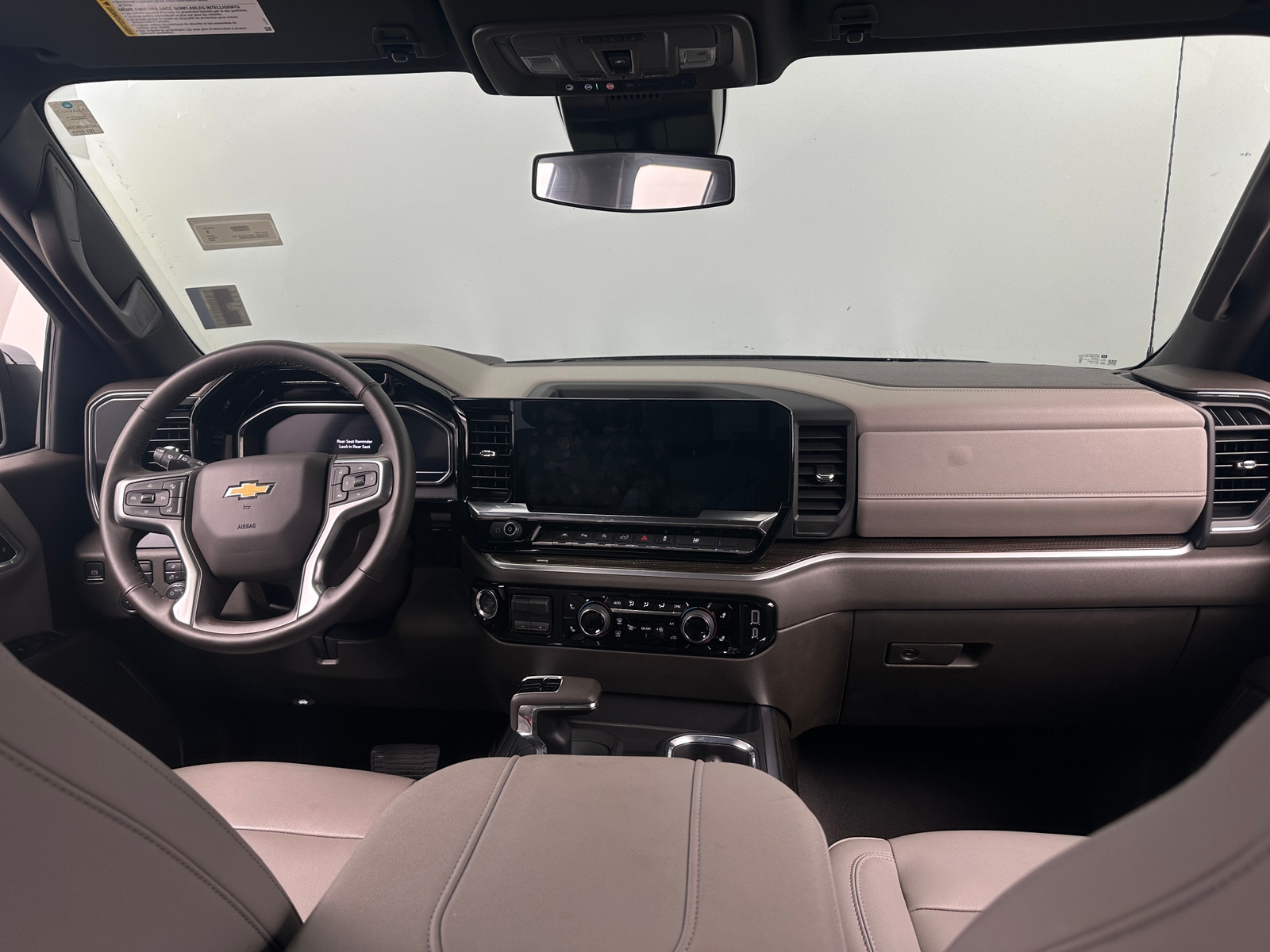 Thumbnail: 2024 Chevrolet Silverado 1500 - 3