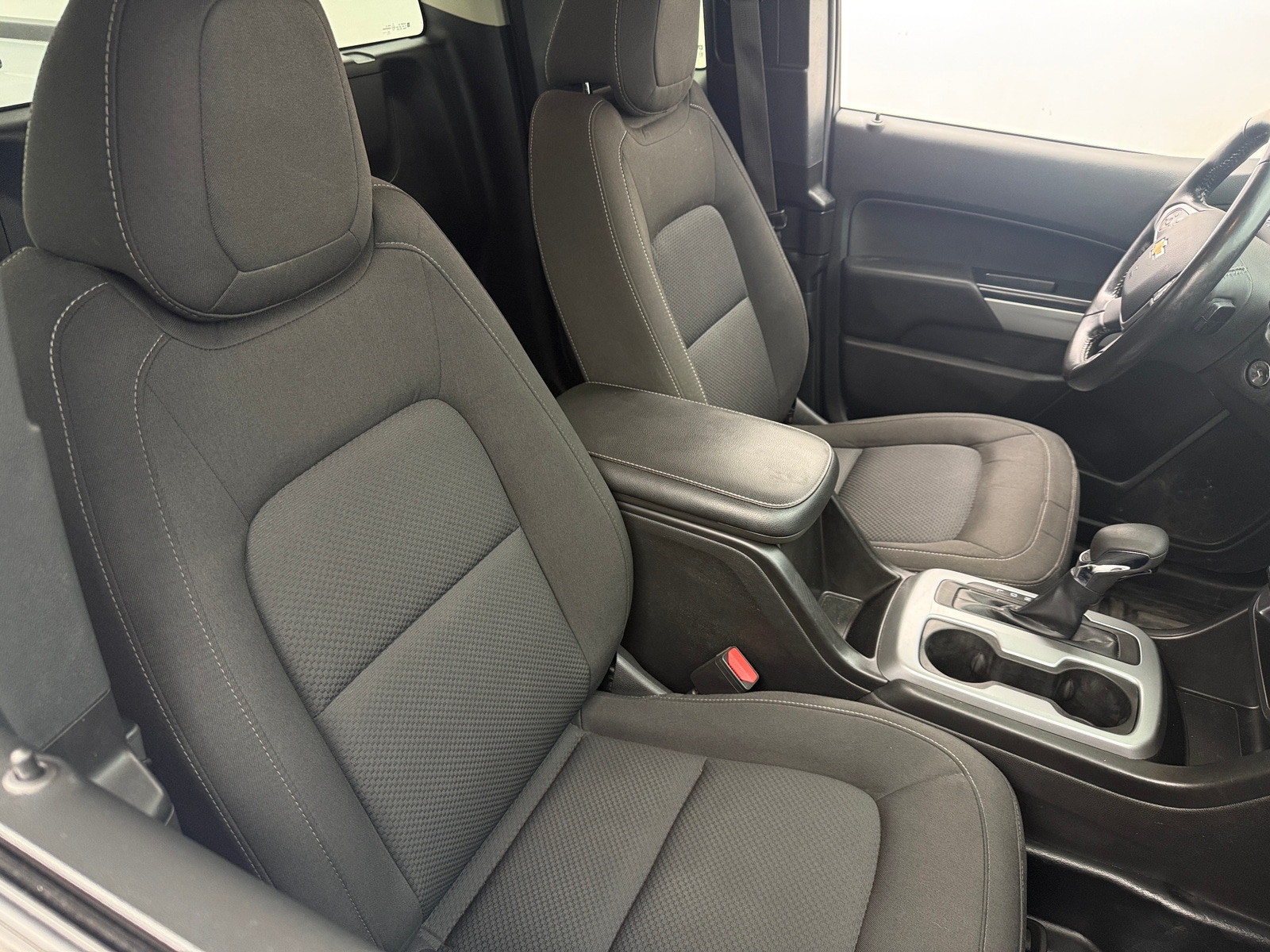 Thumbnail: 2022 Chevrolet Colorado - 2