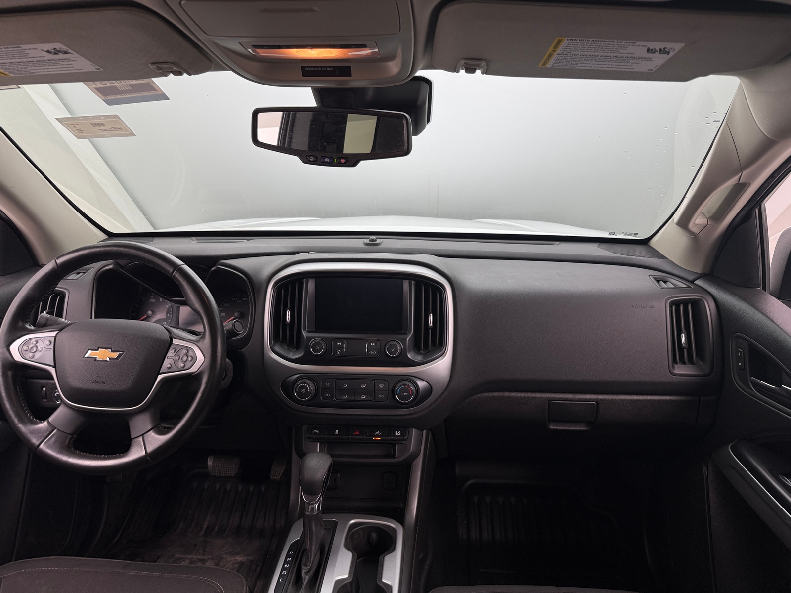 Thumbnail: 2022 Chevrolet Colorado - 3